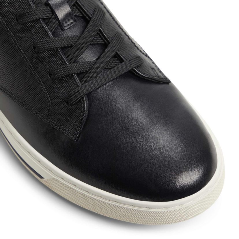 Raynes Casual Lace Ups