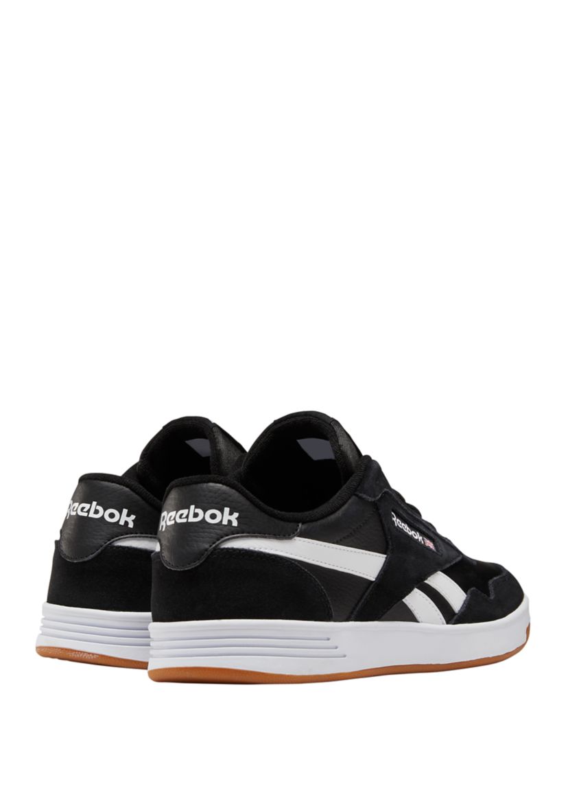 Club Sneakers