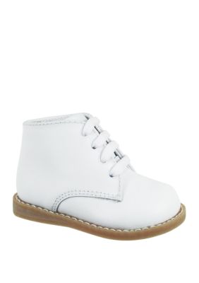 Baby girl high top walking outlet shoes