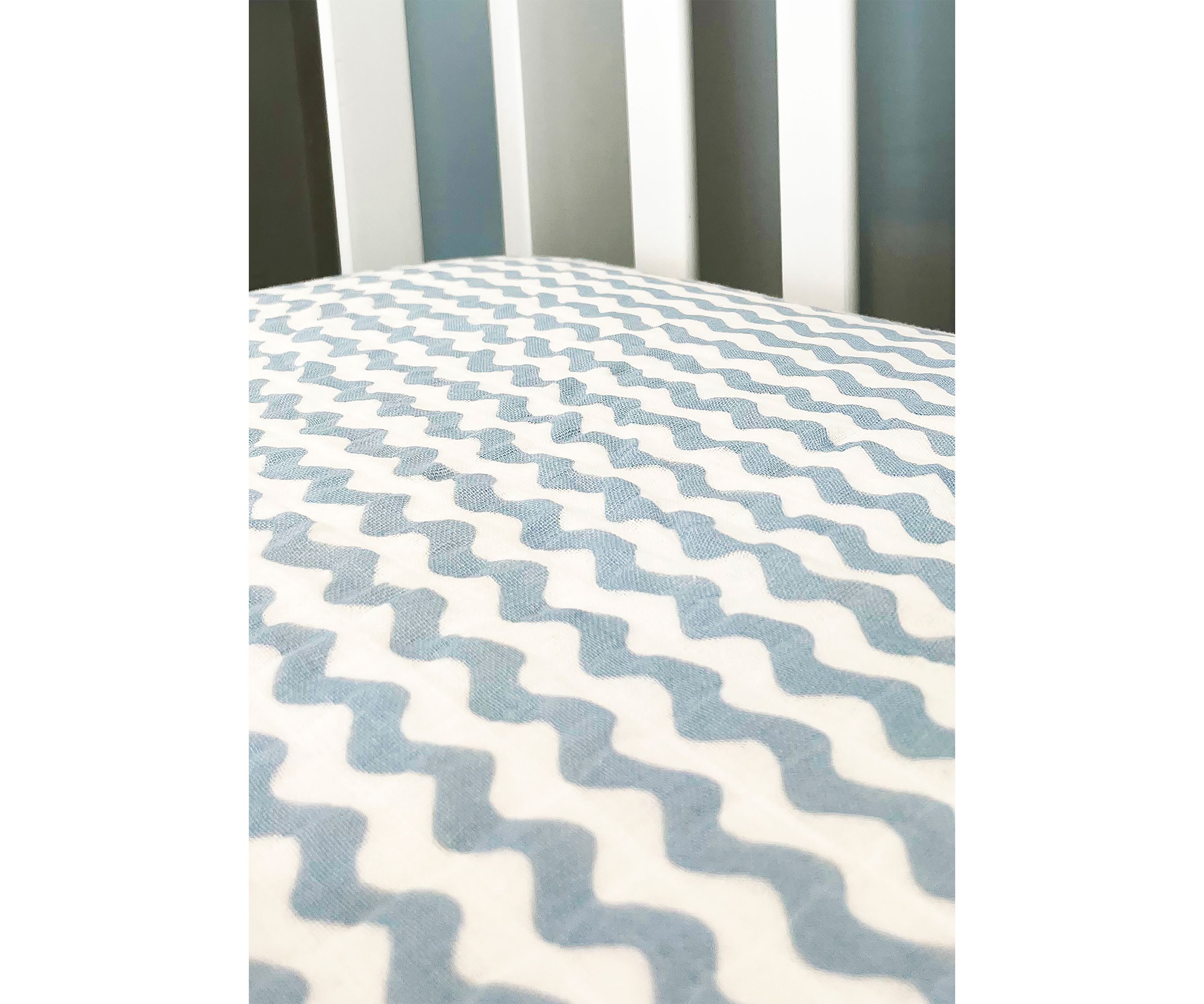 Baby Boys Waves Muslin Crib Sheet - Blue