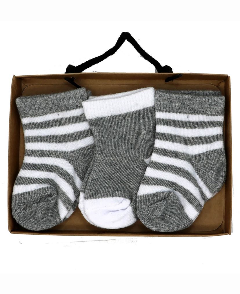 Baby Boys and Baby Girls 16 Piece World Of Safari Infant Apparel Layette Gift Set, 0-3m