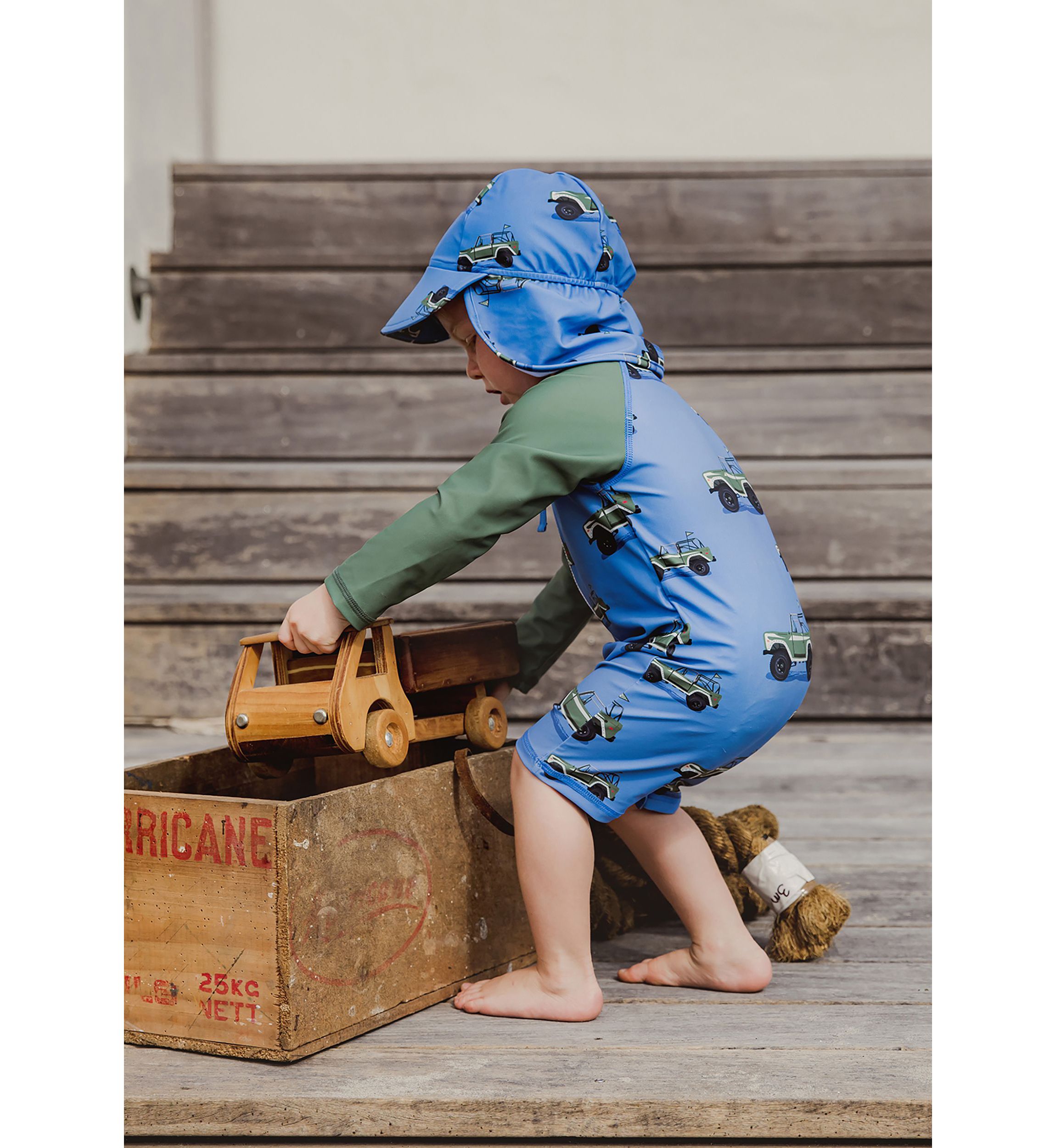 Surf Safari Floating Flap Hat