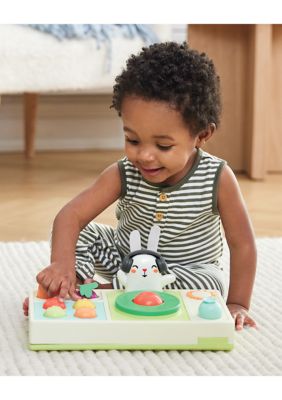 Fisher-Price Cutest Chef Gift Set, 4 cooking-themed baby toys with wearable  bib and teether for babies ages 3 months and older