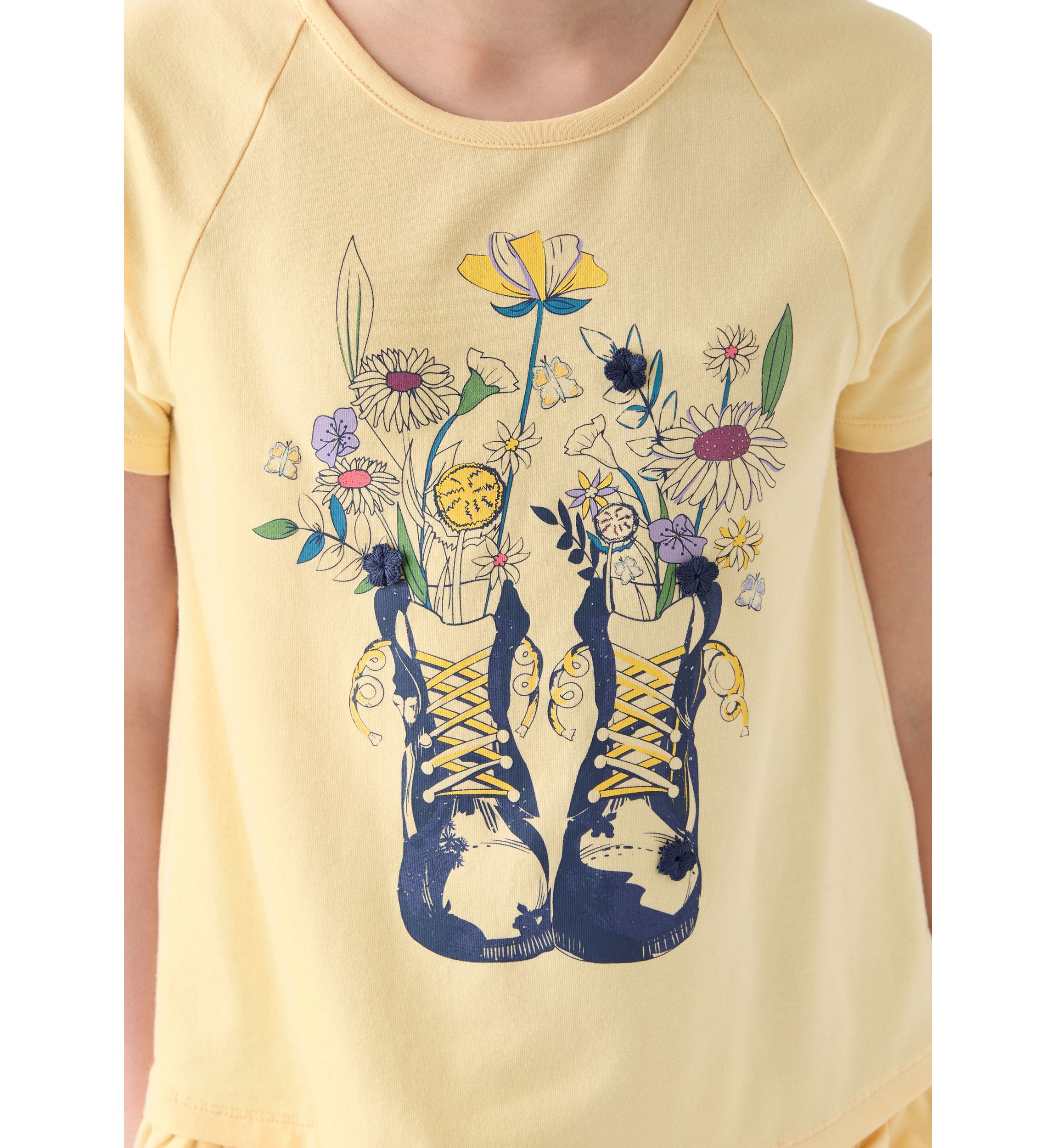 Girls 7-16 Graphic T-Shirt and Ruffle Flare Jeans Set