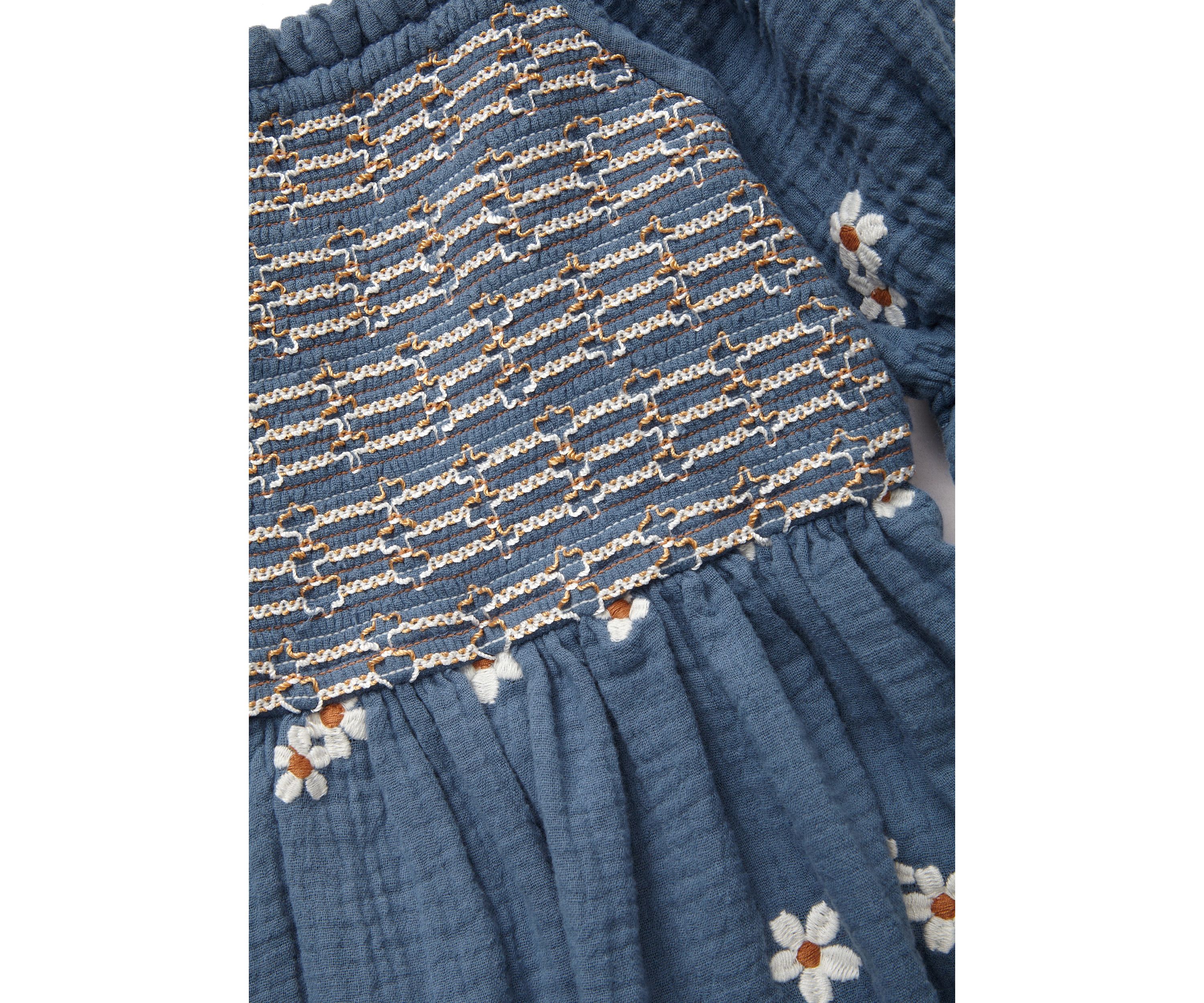 Girls 4-6x Daisy Embroidered Smocked Dress