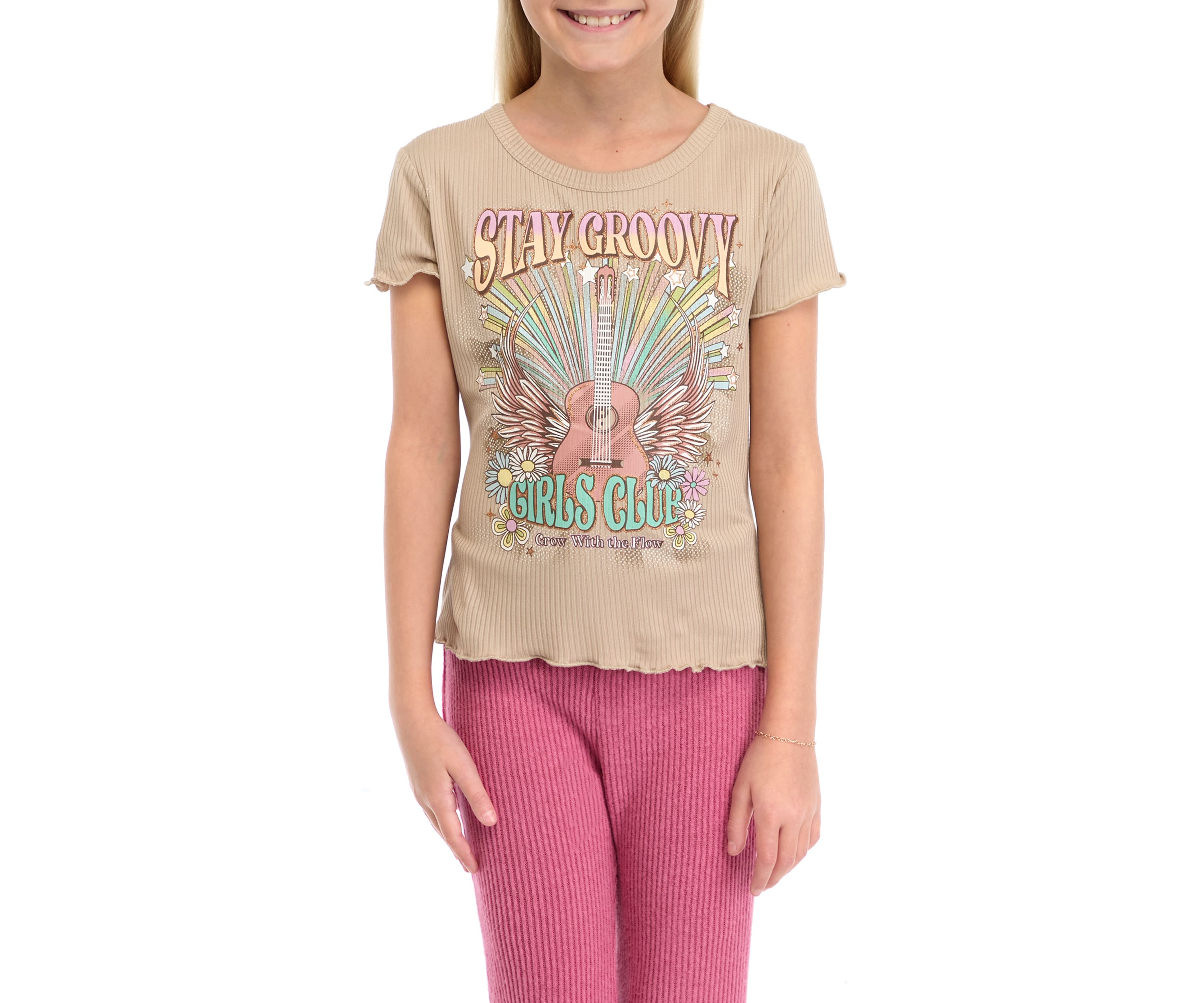 Girls 7-16 Chase Your Wildest Dreams Graphic T-Shirt