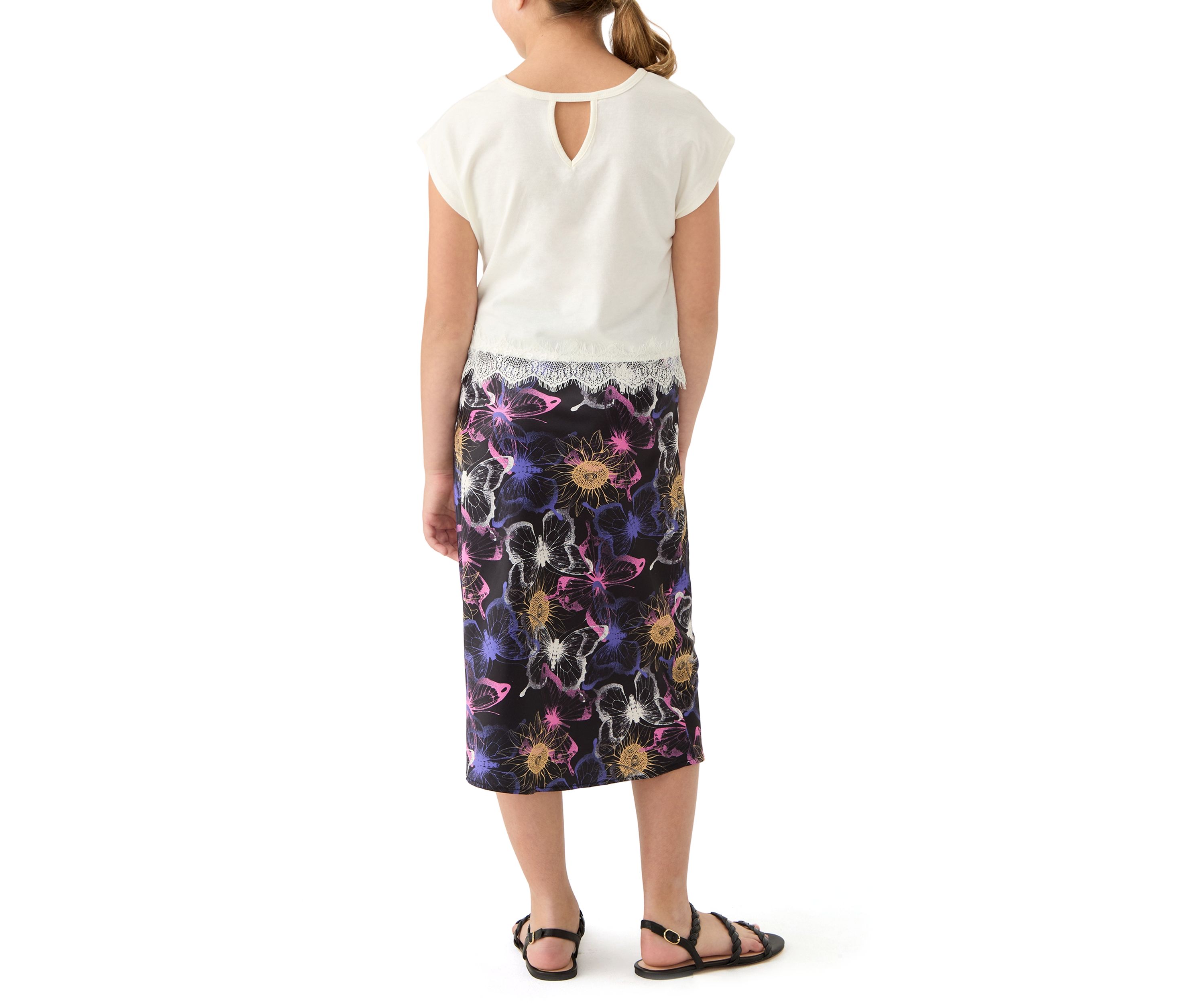 Girls 7-16 Oversized Graphic T-Shirt and Printed Satin Skirt Set