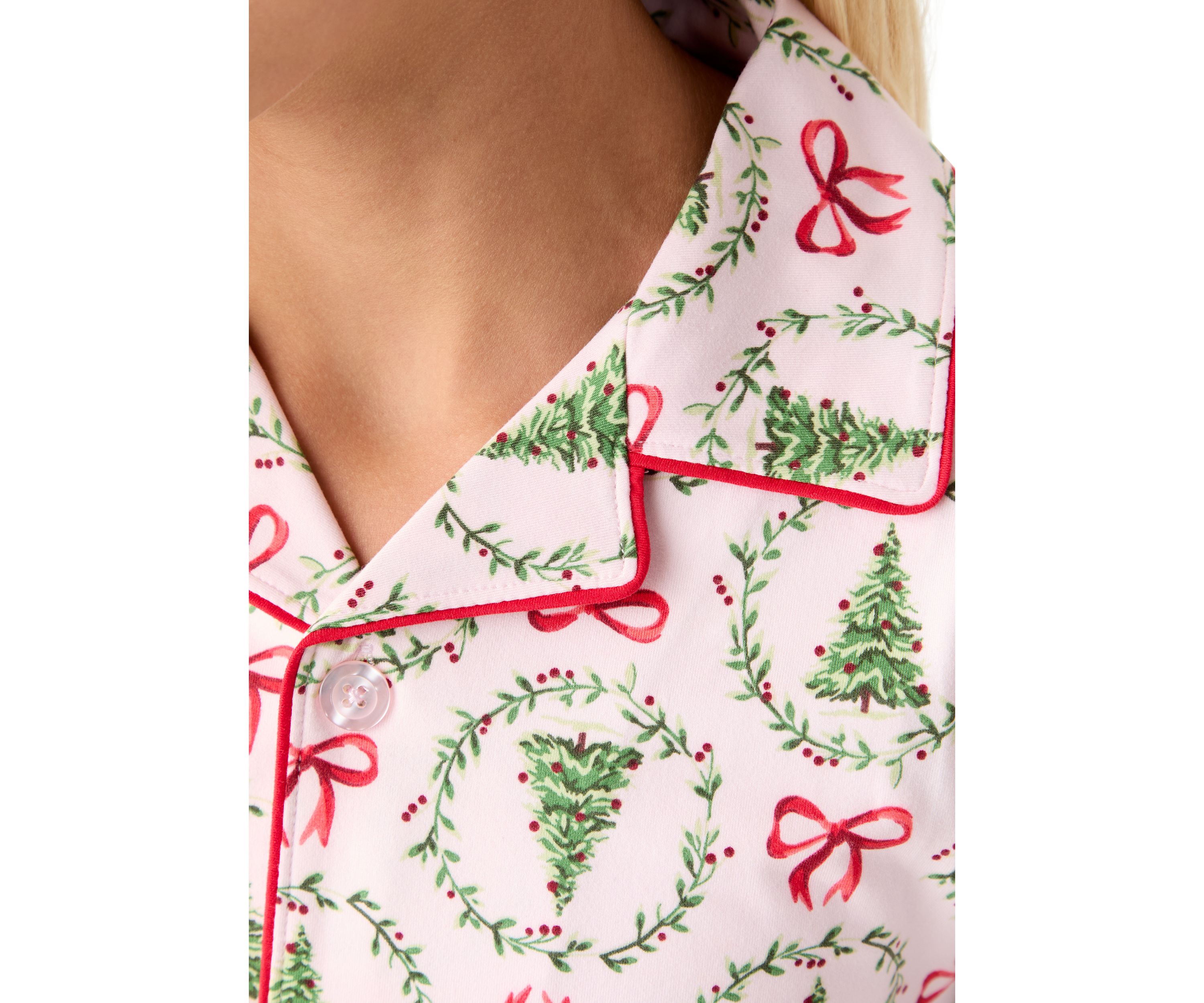 Unisex Big Kid Holiday Bows & Wreaths Notch Collar Pajama Set 