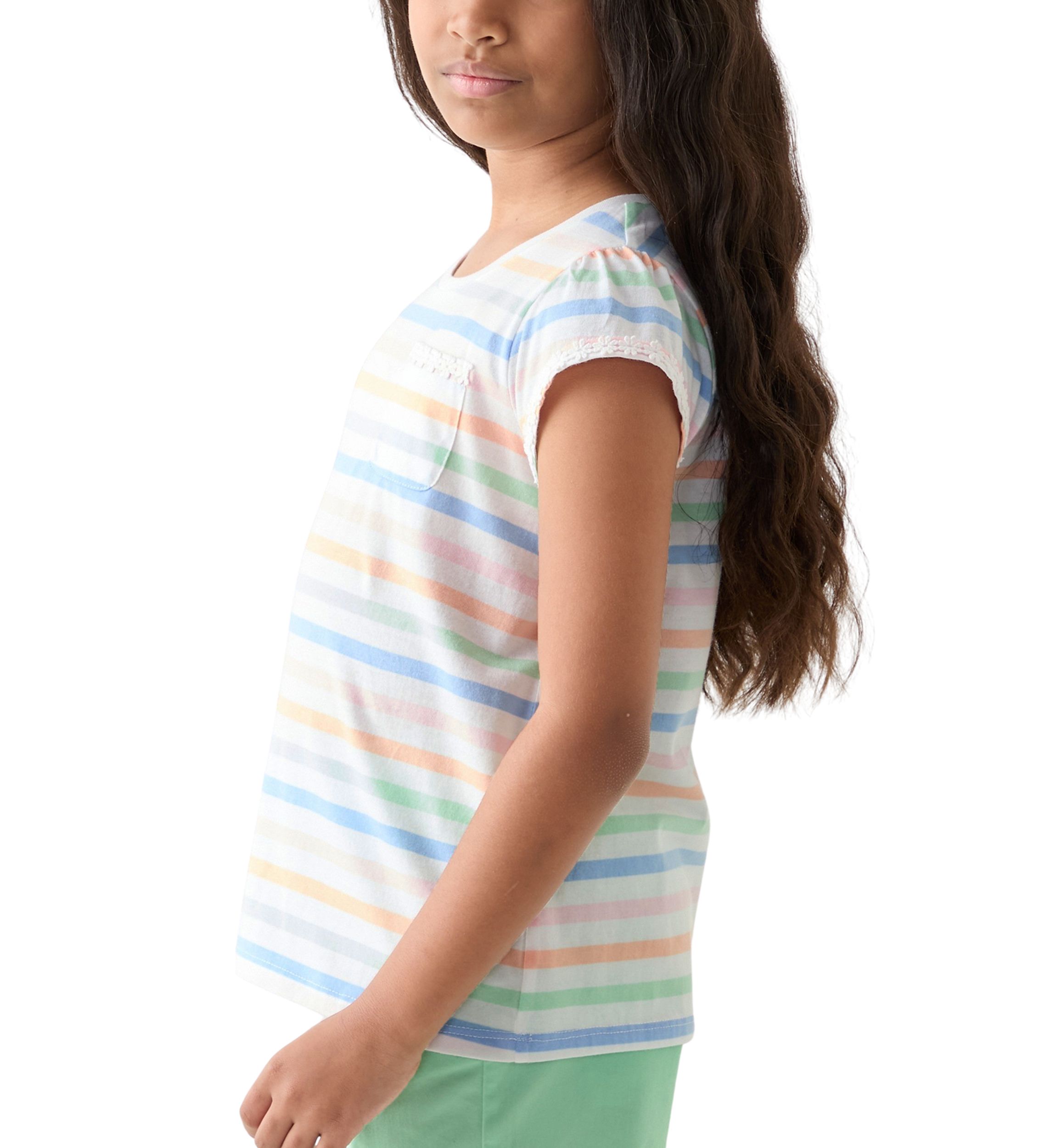Girls 7-16 Daisy Trim Pocket T-Shirt