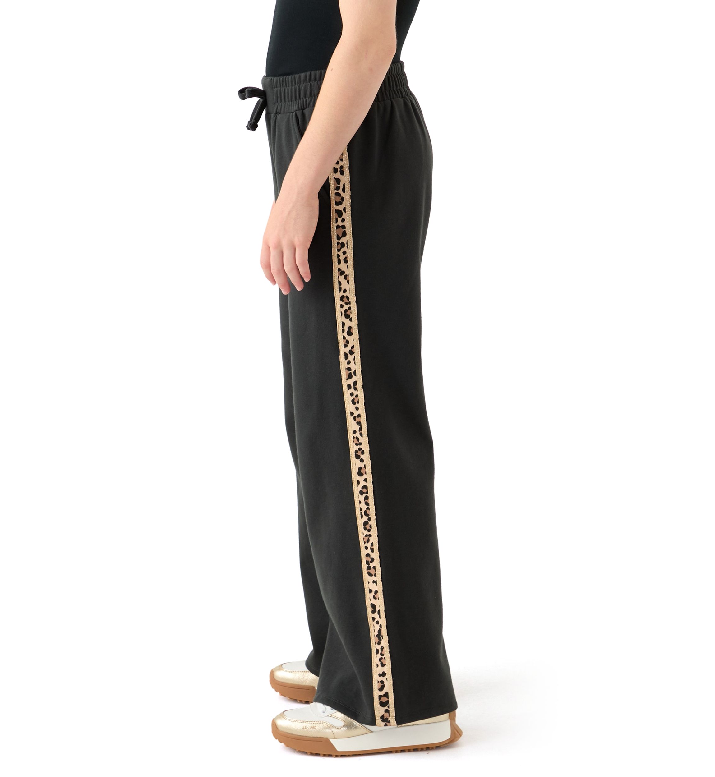 Girls 7-16 Wide Leg Fleece Pants with Leopard Printed Stripes