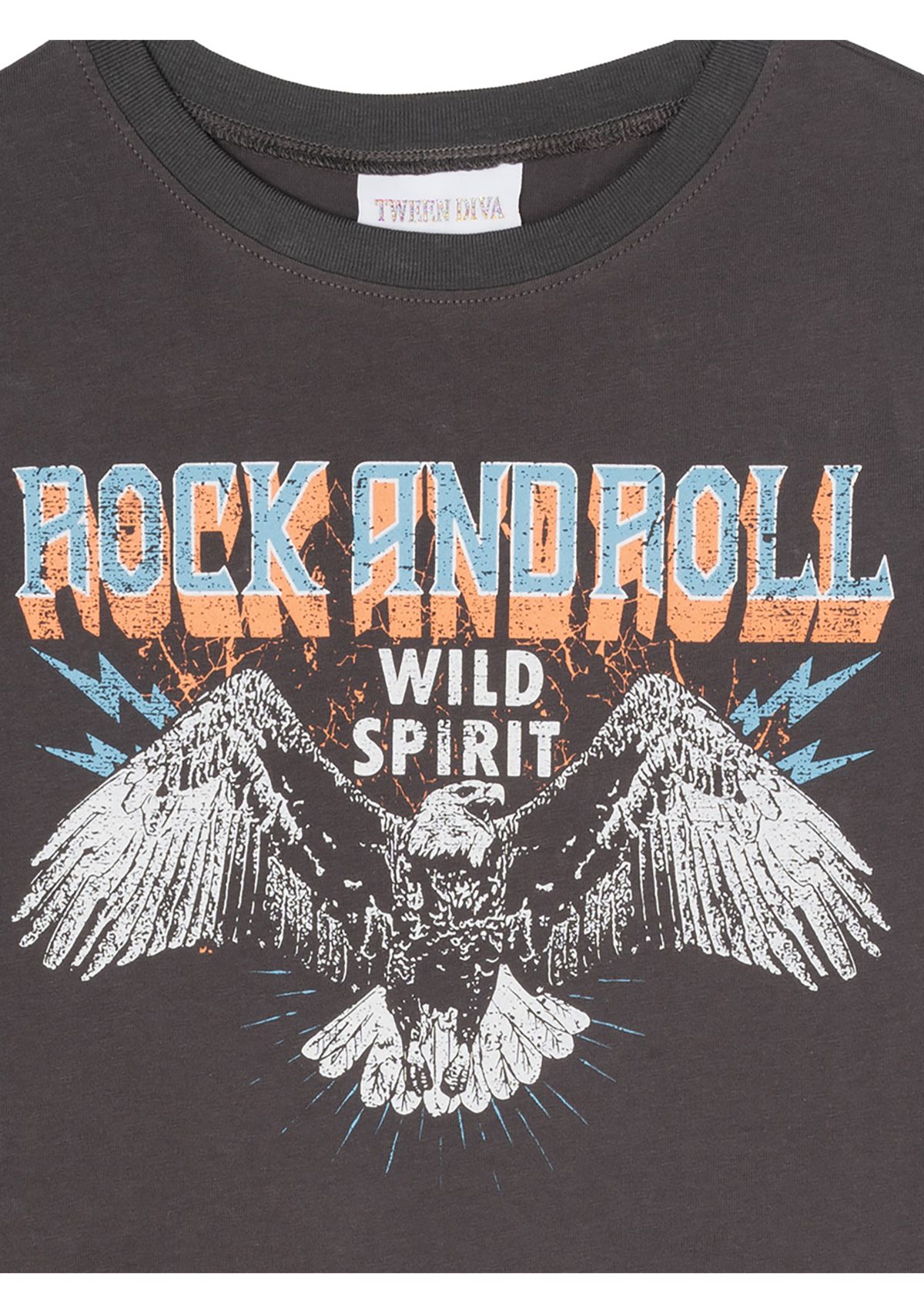 Girls 7-16 Free Spirit Graphic T-Shirt and Shorts Set