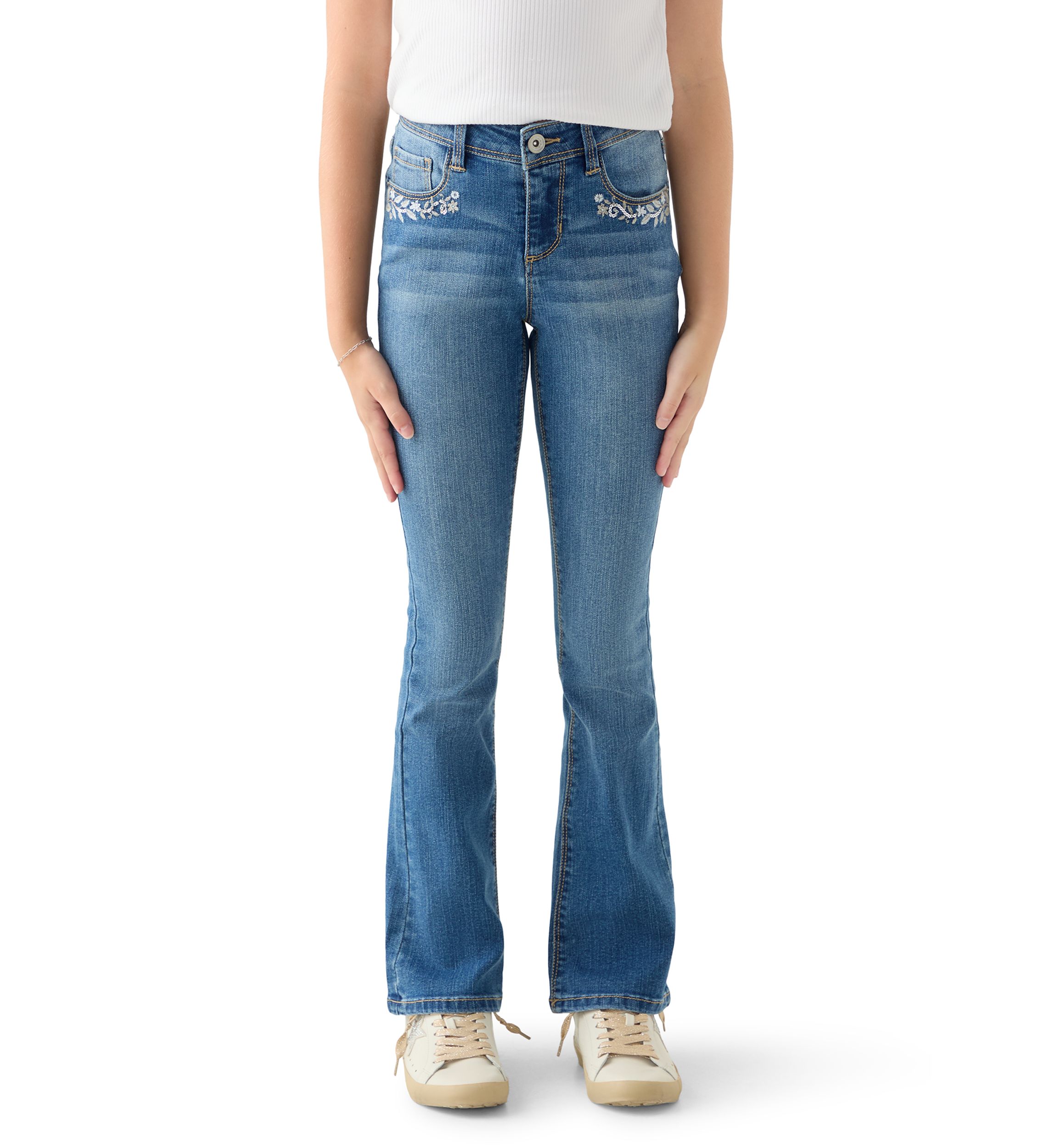  Girls 7-16 Flare Jeans with Back and Front Pocket Embroidery