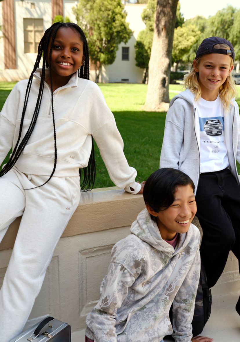 essential camo hoodie