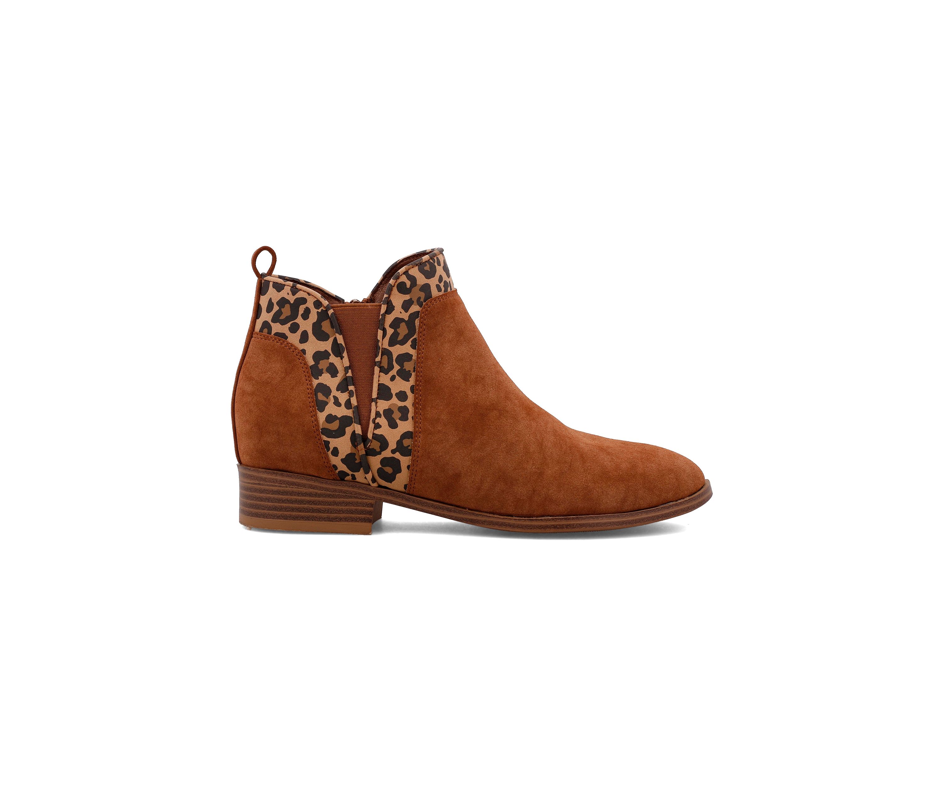 Youth Girls Leopard Print Trim Booties