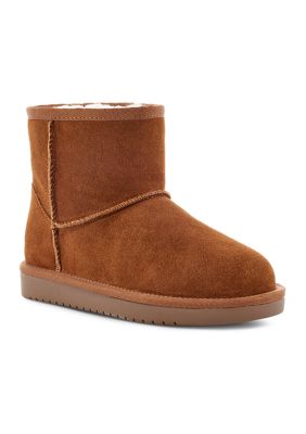 Ugg boots store at belk