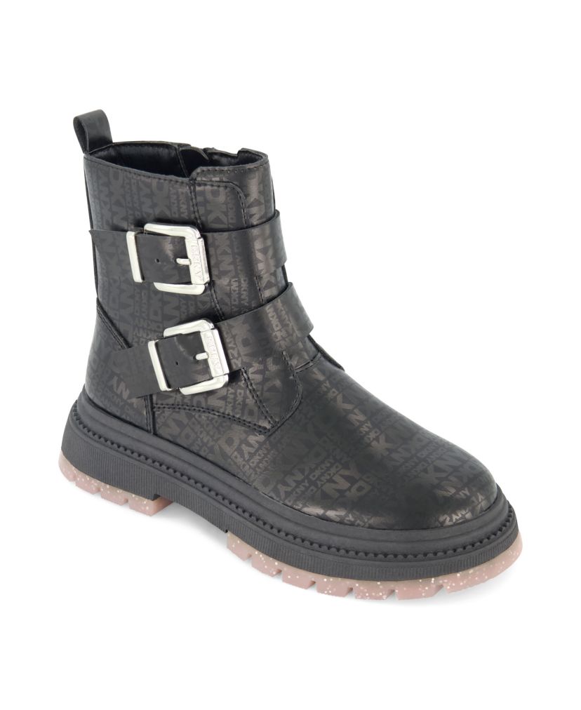 Crissa Buckles