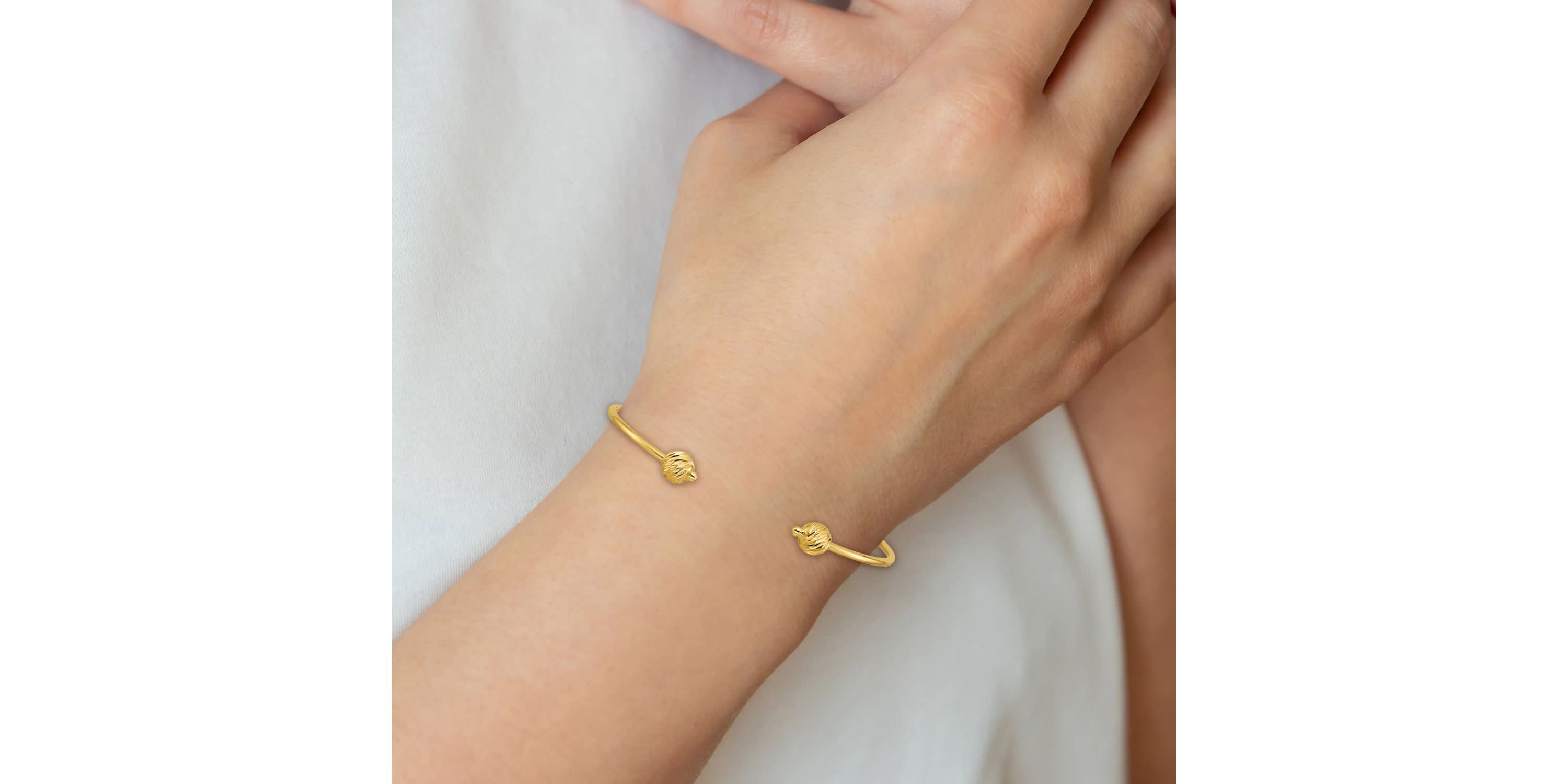 14K Yellow Gold Polished with Diamond-cut Beads Cuff Bangle