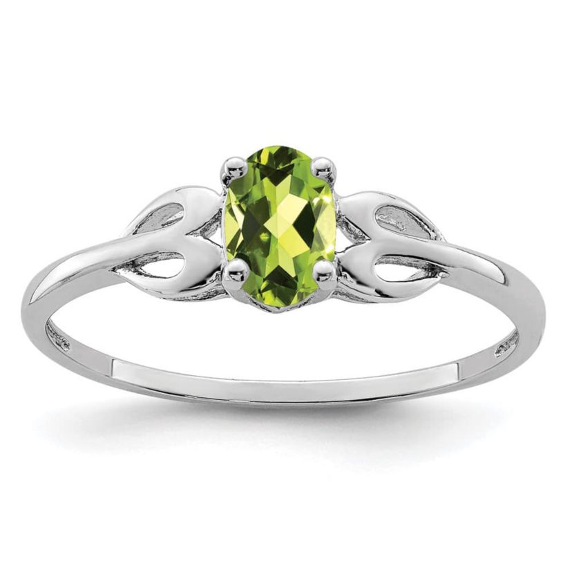 5/8 ct. t.w. Peridot Ring in Rhodium-plated Sterling Silver