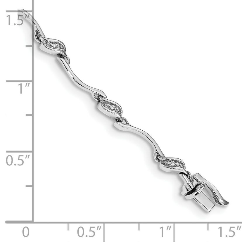 0.048 ct. t.w. Diamond Link Bracelet in 14K White Gold