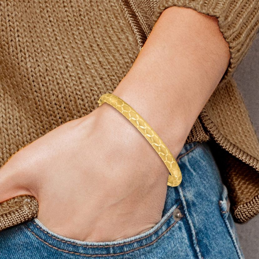 14K Yellow Gold Satin Diamond-cut 6.2mm Hinged Bangle