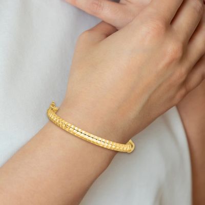 14K Yellow Gold Polished and Ridged Hinged Bangle Bracelet