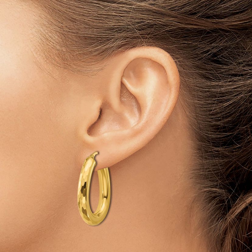 14K Yellow Gold Polished and Diamond-cut Oval Hoop Earrings