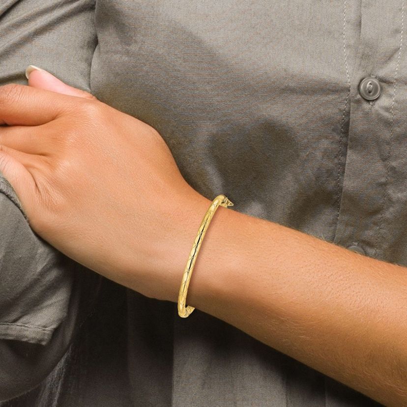 14K Yellow Gold Polished and Textured Hinged Bangle
