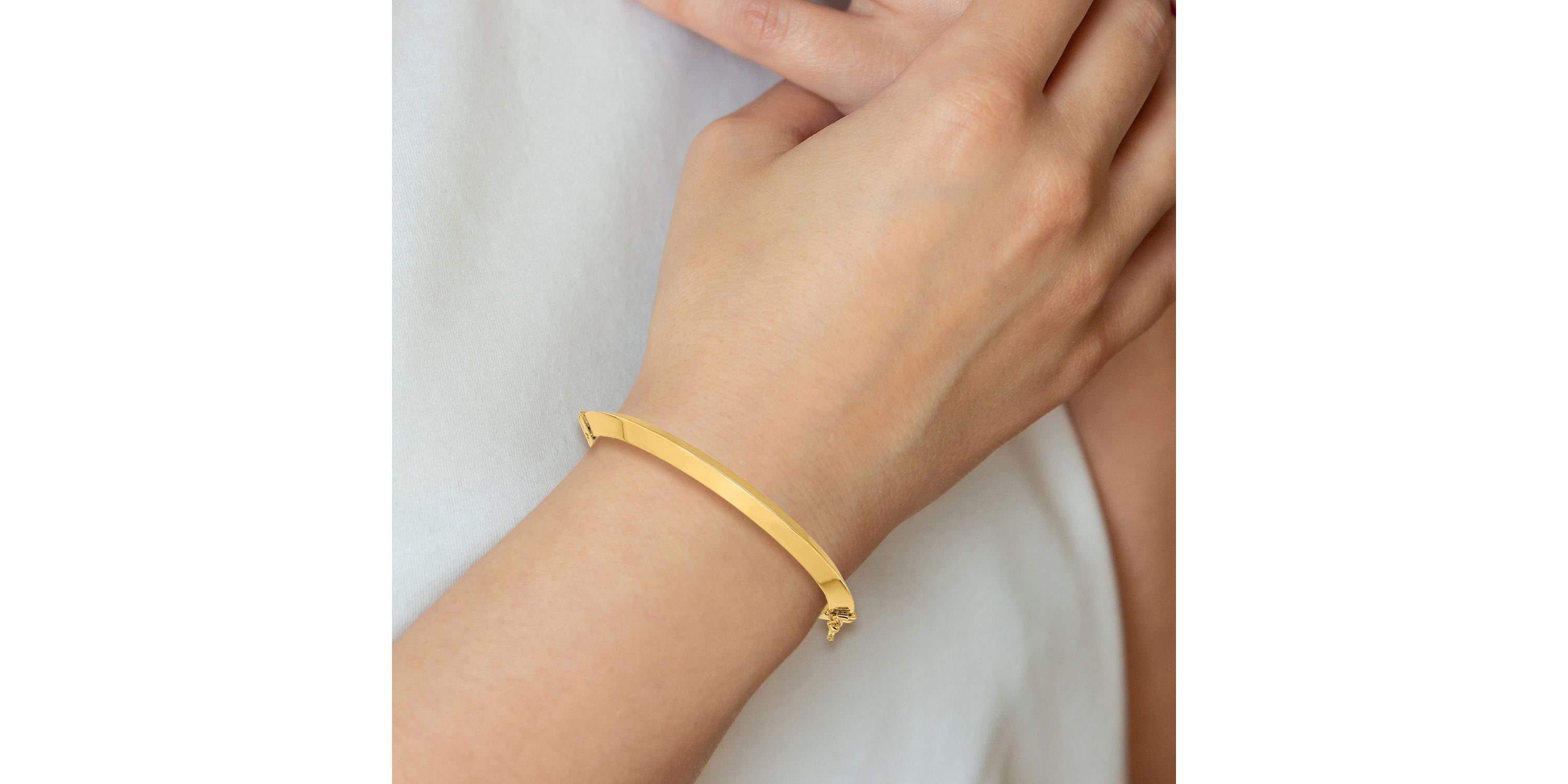 14K Yellow Gold Polished Hinged Bangle
