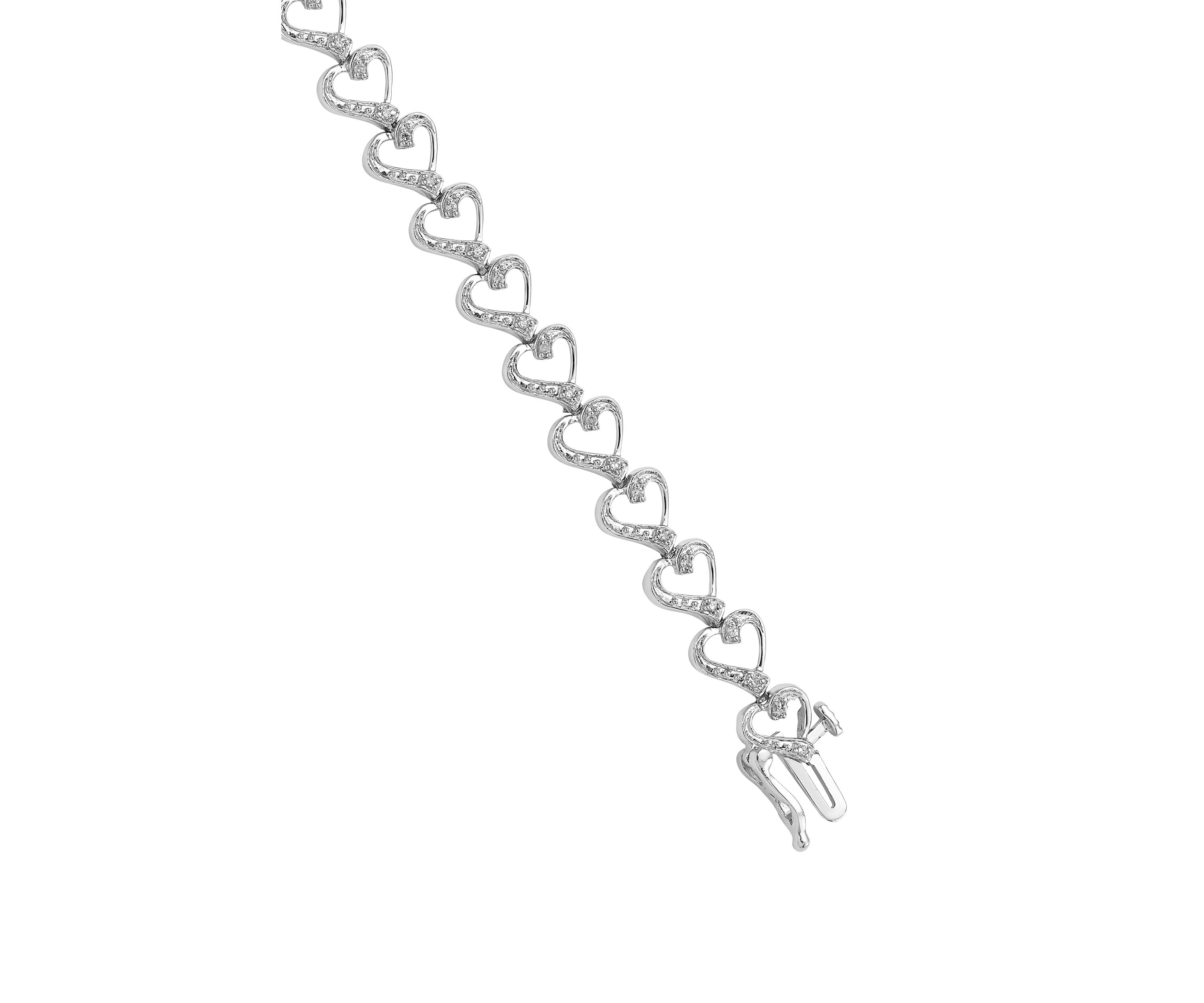 1/5 ct. t.w. Diamond Heart Bracelet in Rhodium-plated Sterling Silver