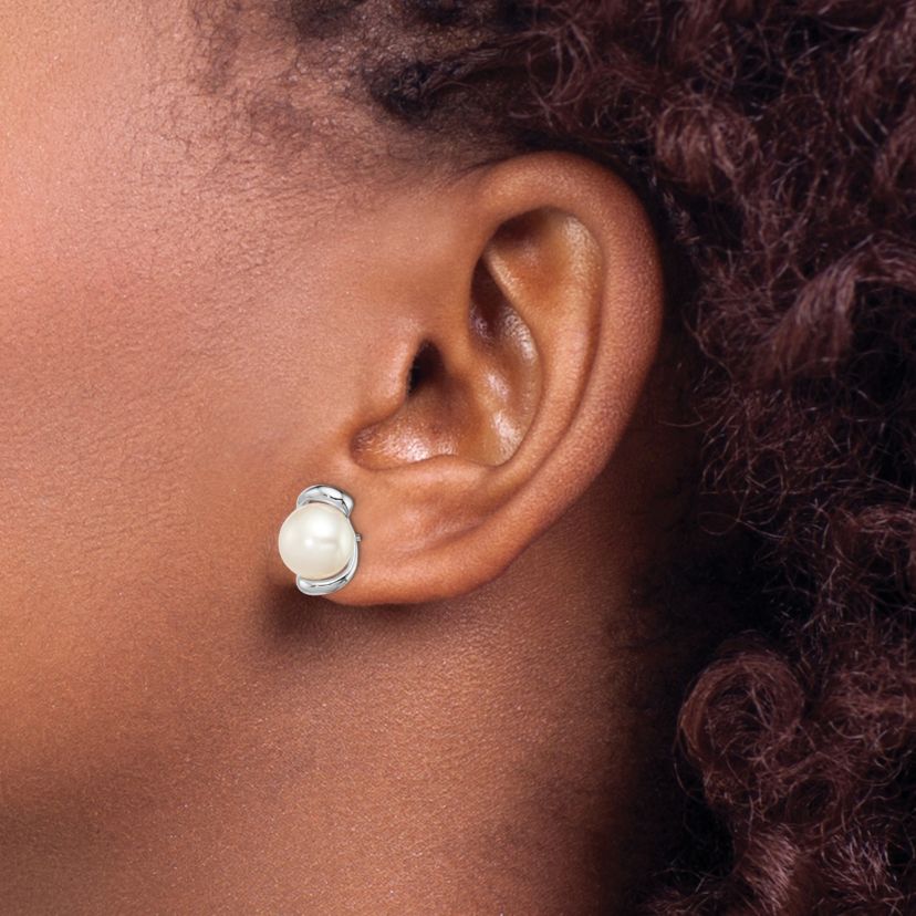 Sterling Silver Rhodium-plated 8-9mm White Freshwater Cultured Pearl Post Earrings