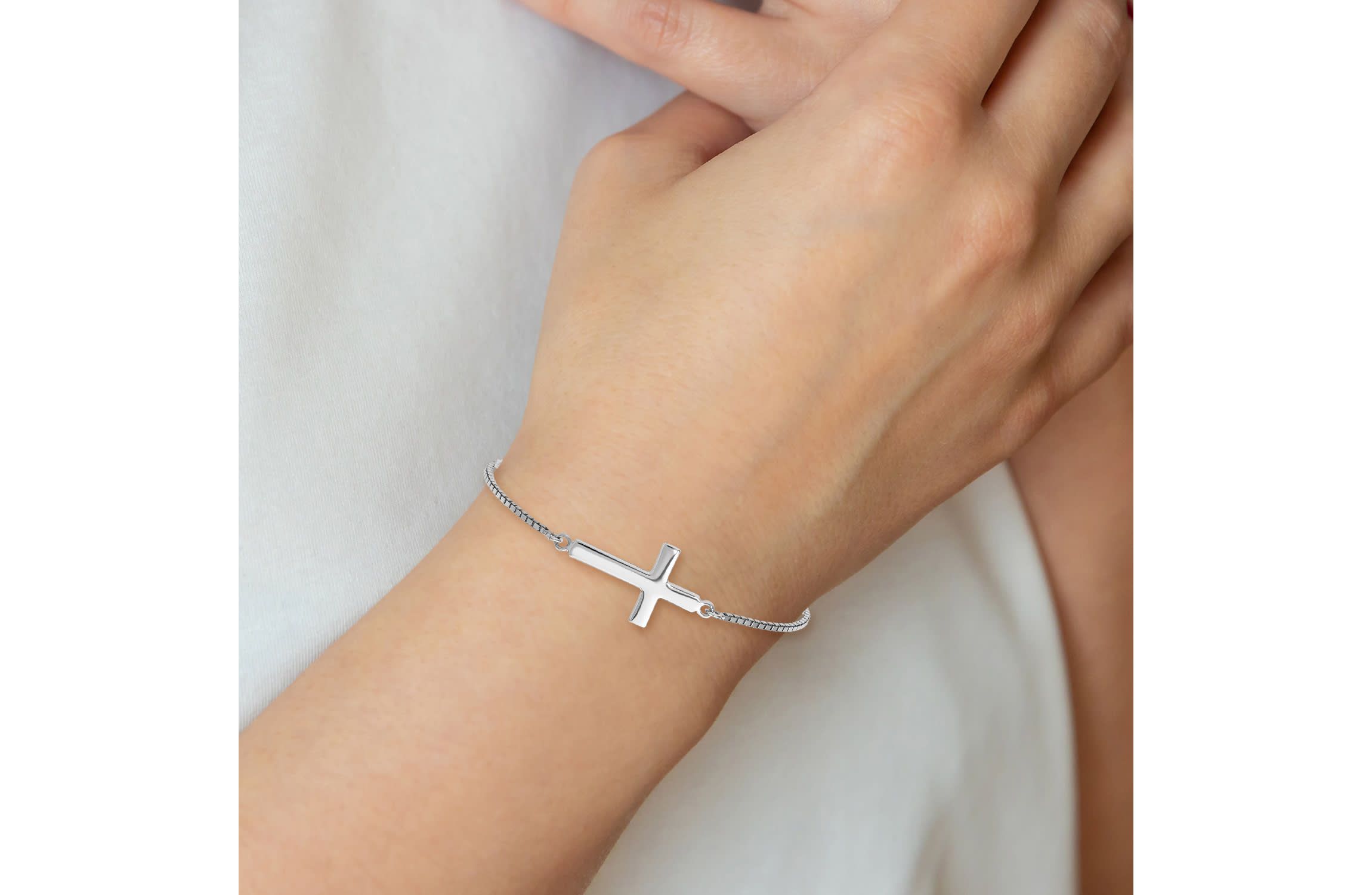 Sterling Silver Rhodium-plated Polished Cross Adjustable Bracelet