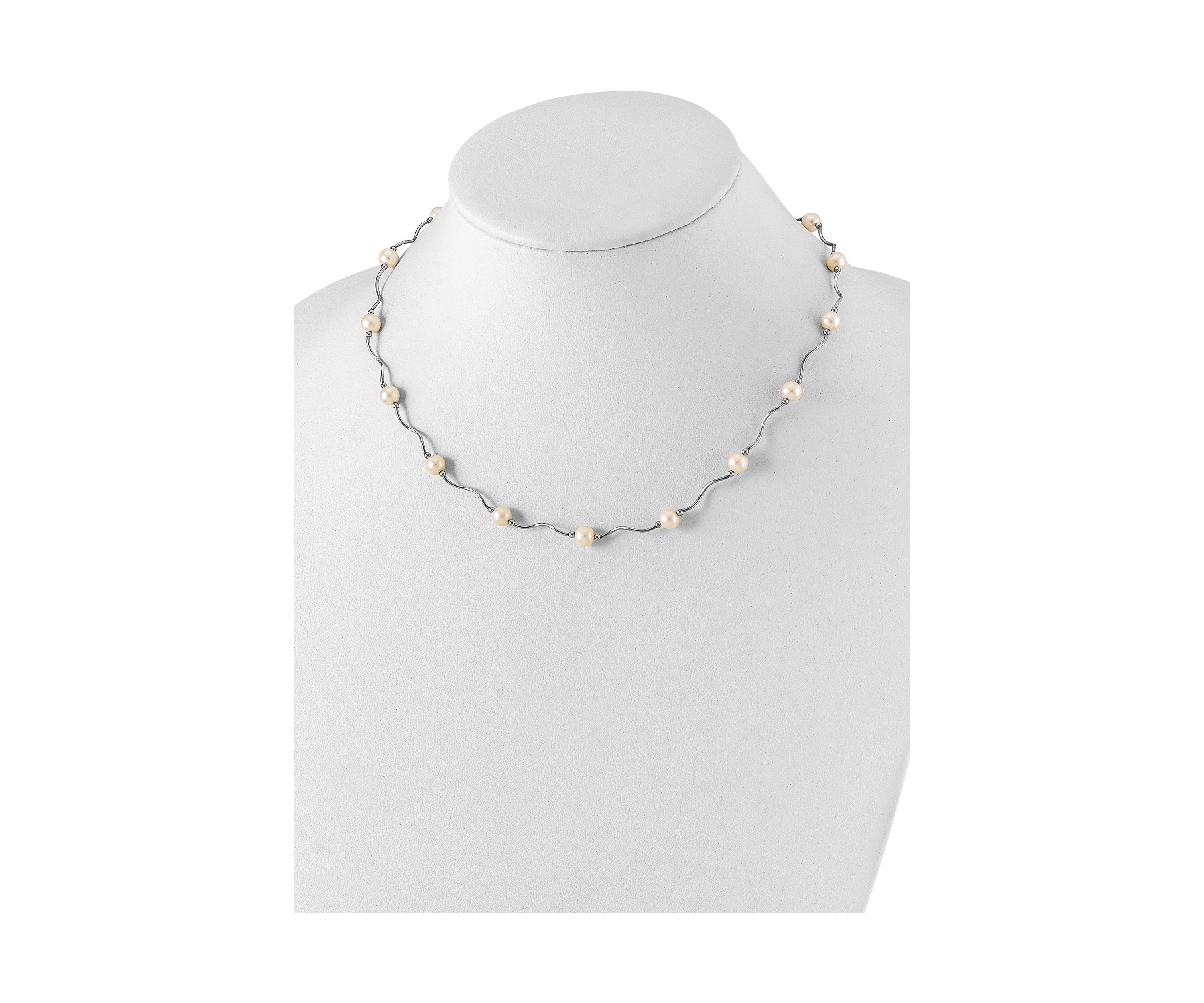 Sterling Silver Rhodium-plated 6-7mm White Freshwater Cultured Pearl Necklace