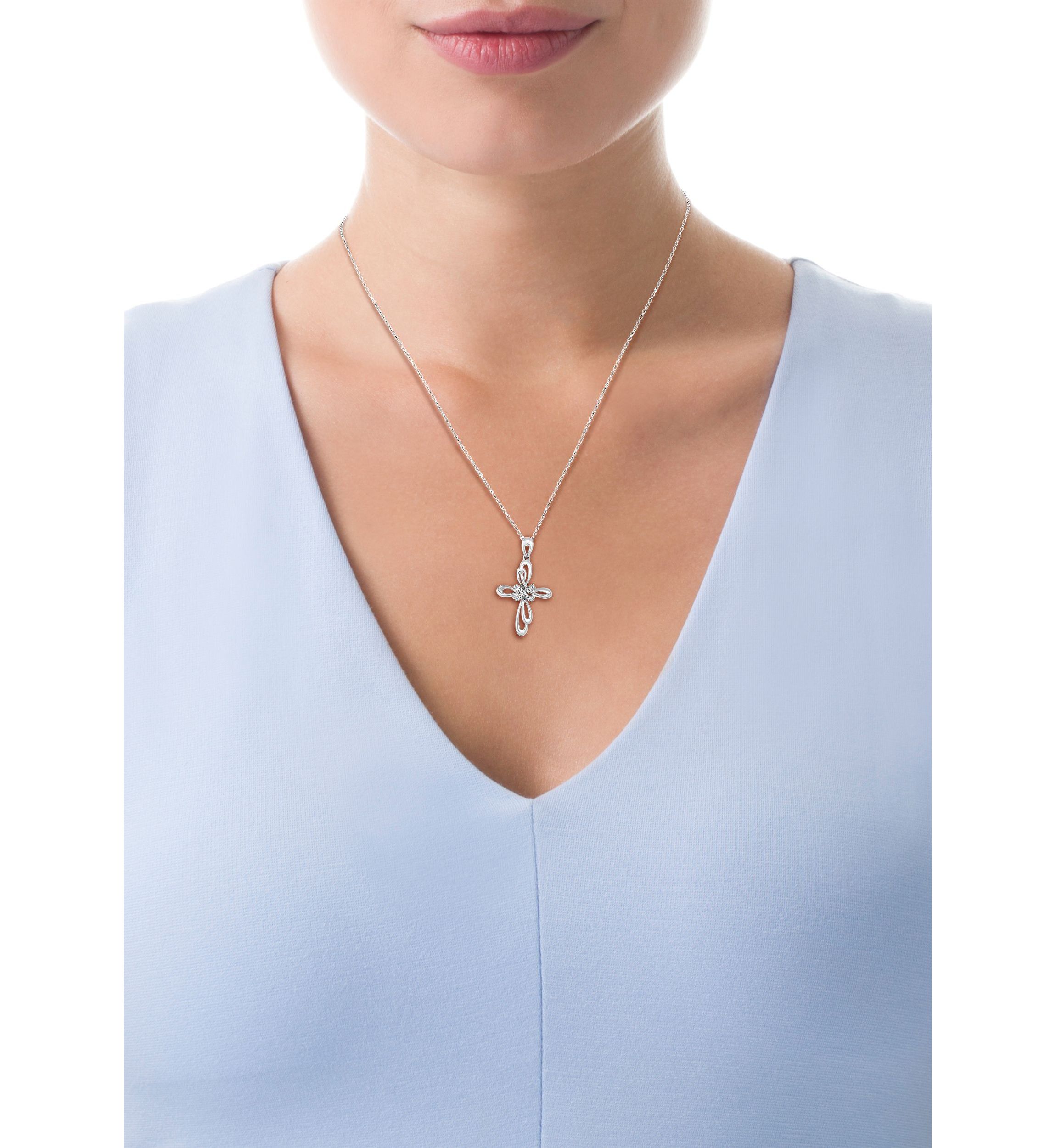 1/10 C.T.T.W Diamond 10K Cross Pendant
