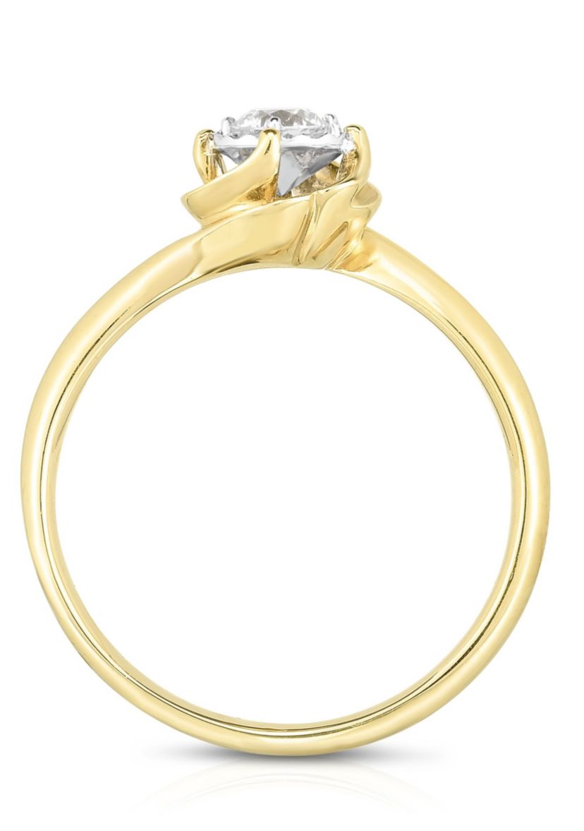 1/5 C.T.T.W Diamond 10Kt Gold Engagement Ring