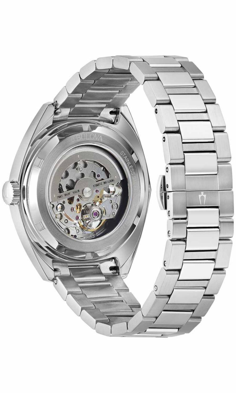Bulova Mens Classic Surveyor Silver-Tone Bracelet Watch