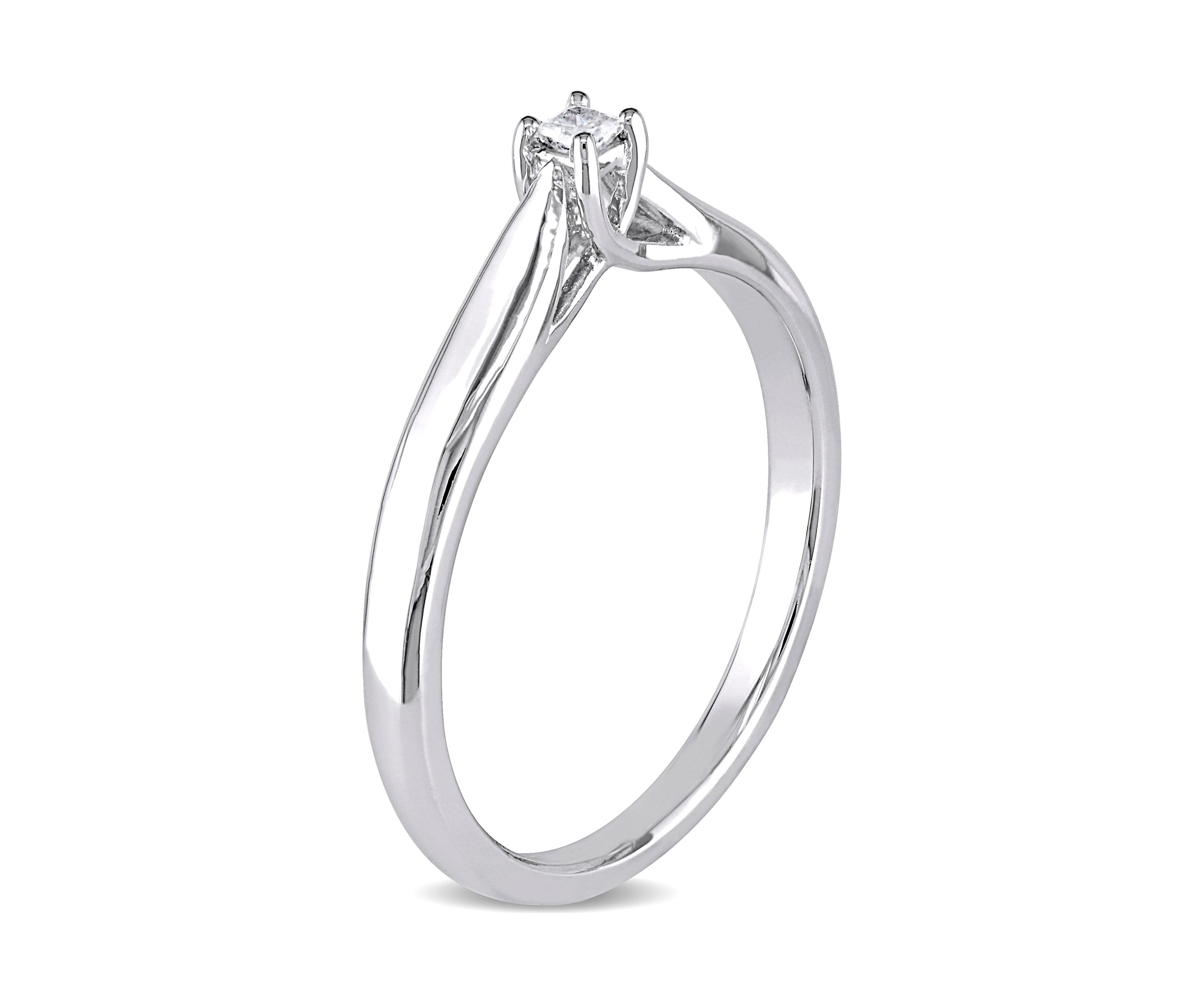 1/10 ct. t.w. Diamond Vintage Engagement Ring in Sterling Silver