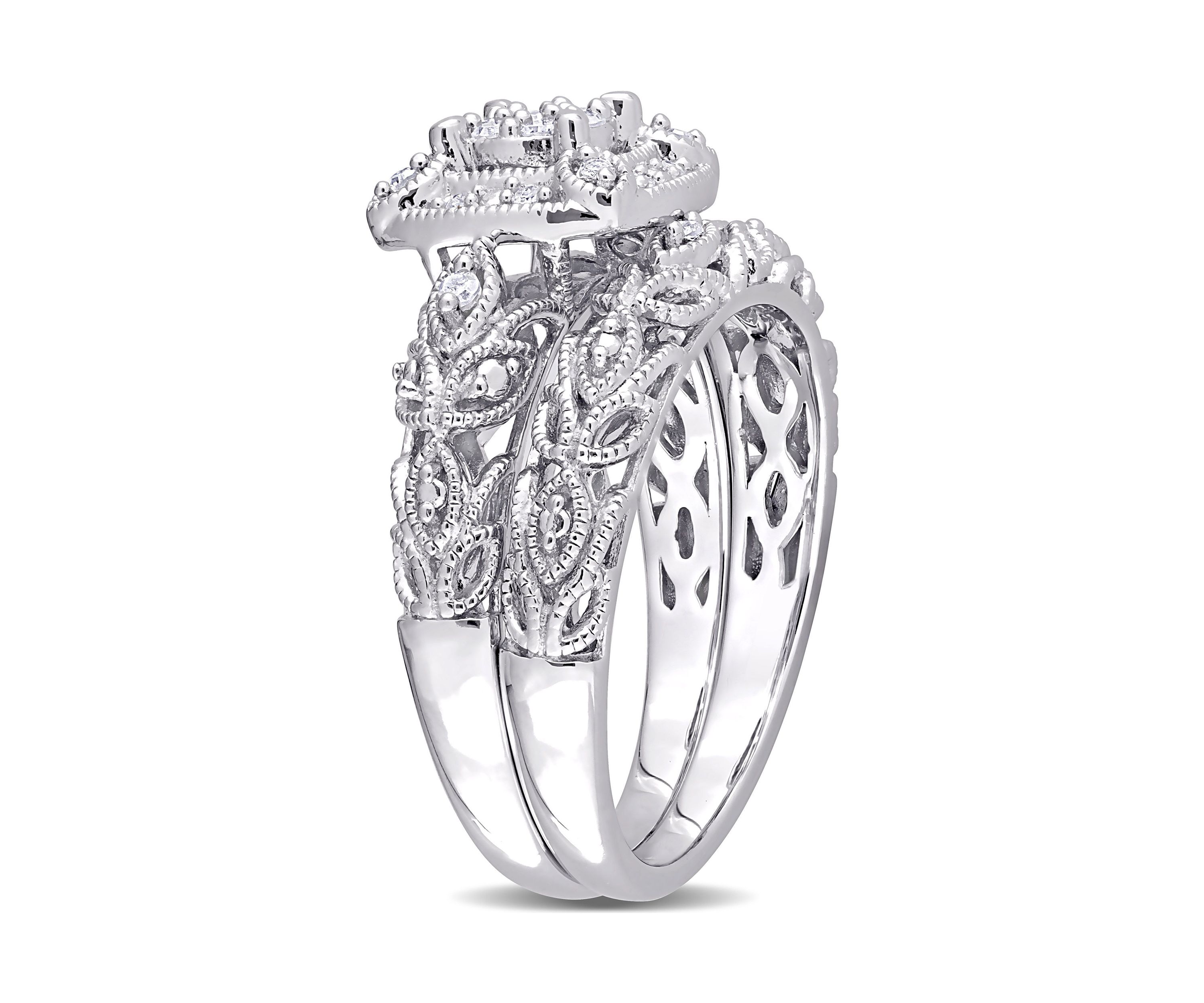 1/5 CT TW Diamond Vintage Bridal Set in Sterling Silver