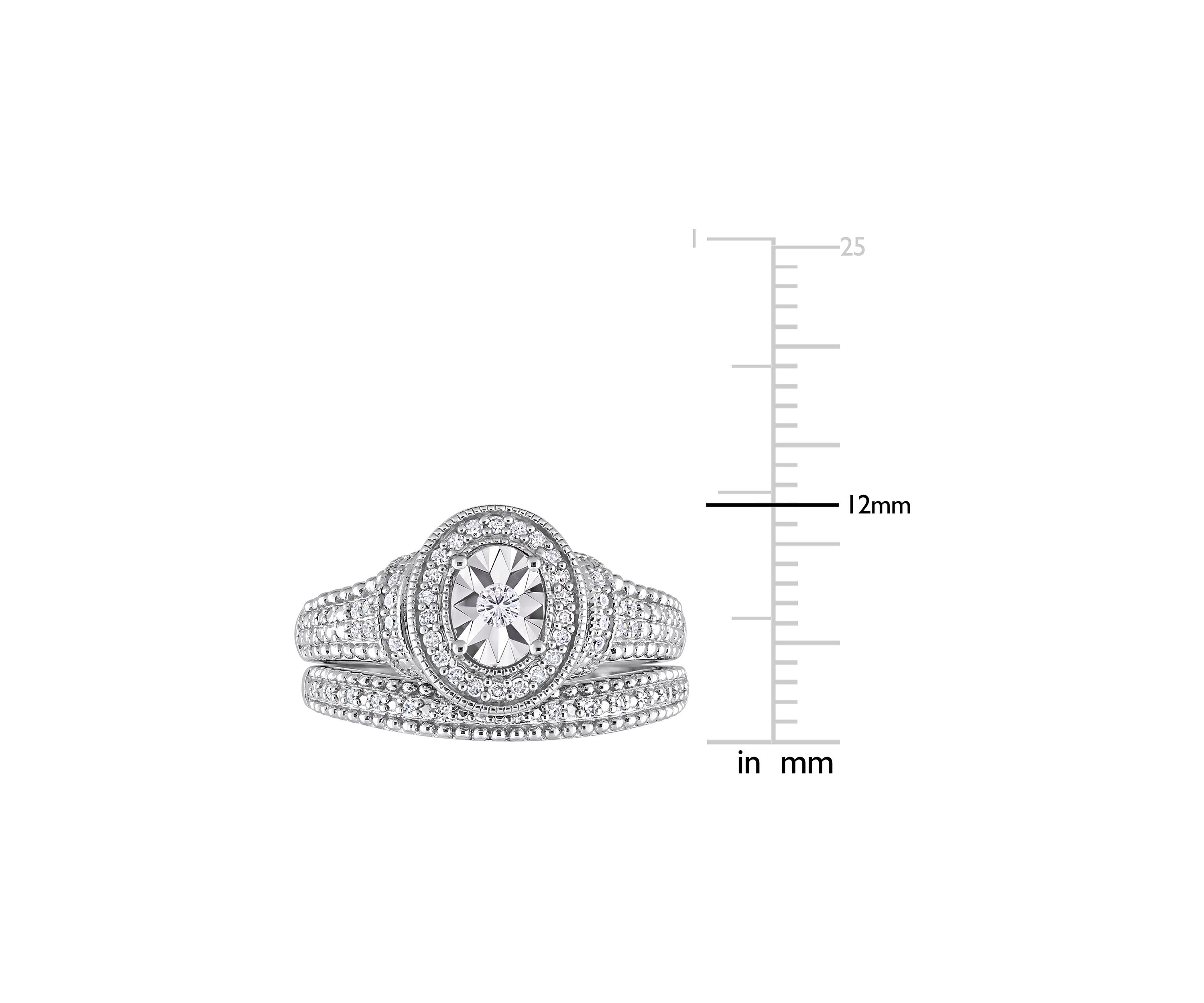 1/4 CT TW Diamond Oval Bridal Ring Set in Sterling Silver