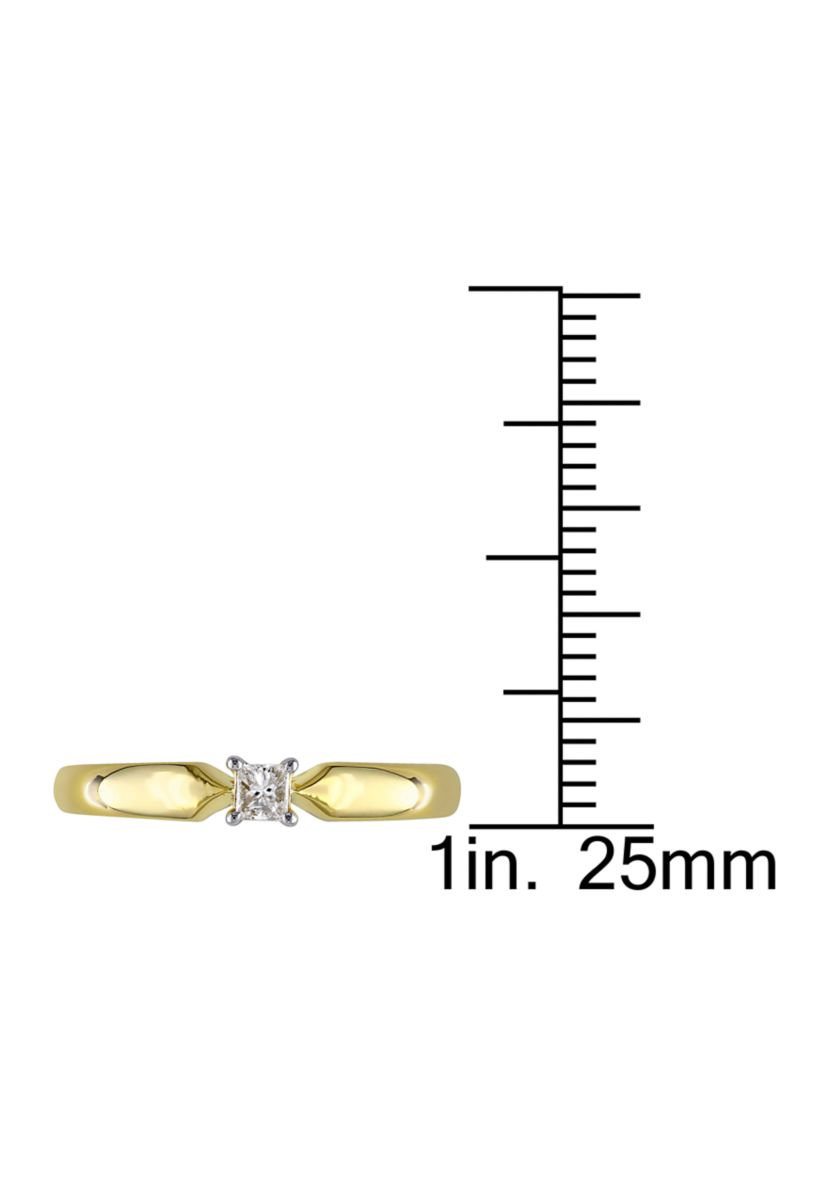 1/10 CT TW Princess Cut Diamond Solitaire Engagement Ring in 10k Yellow Gold
