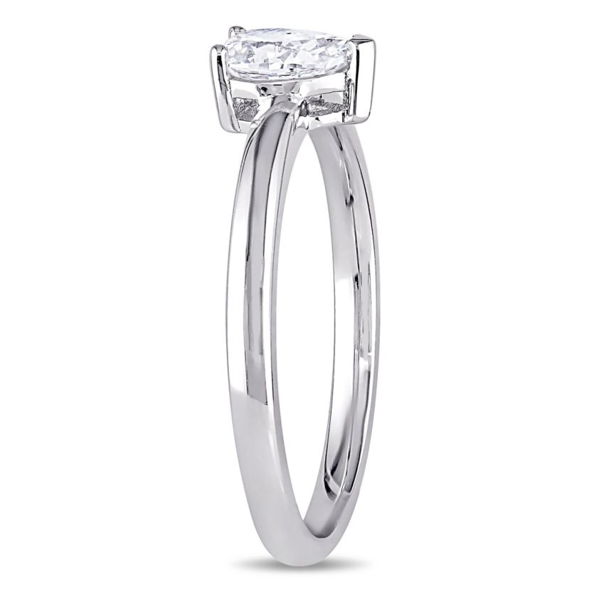 1/2 CT TW Pear-Cut Diamond Solitaire Engagement Ring in 14k White Gold