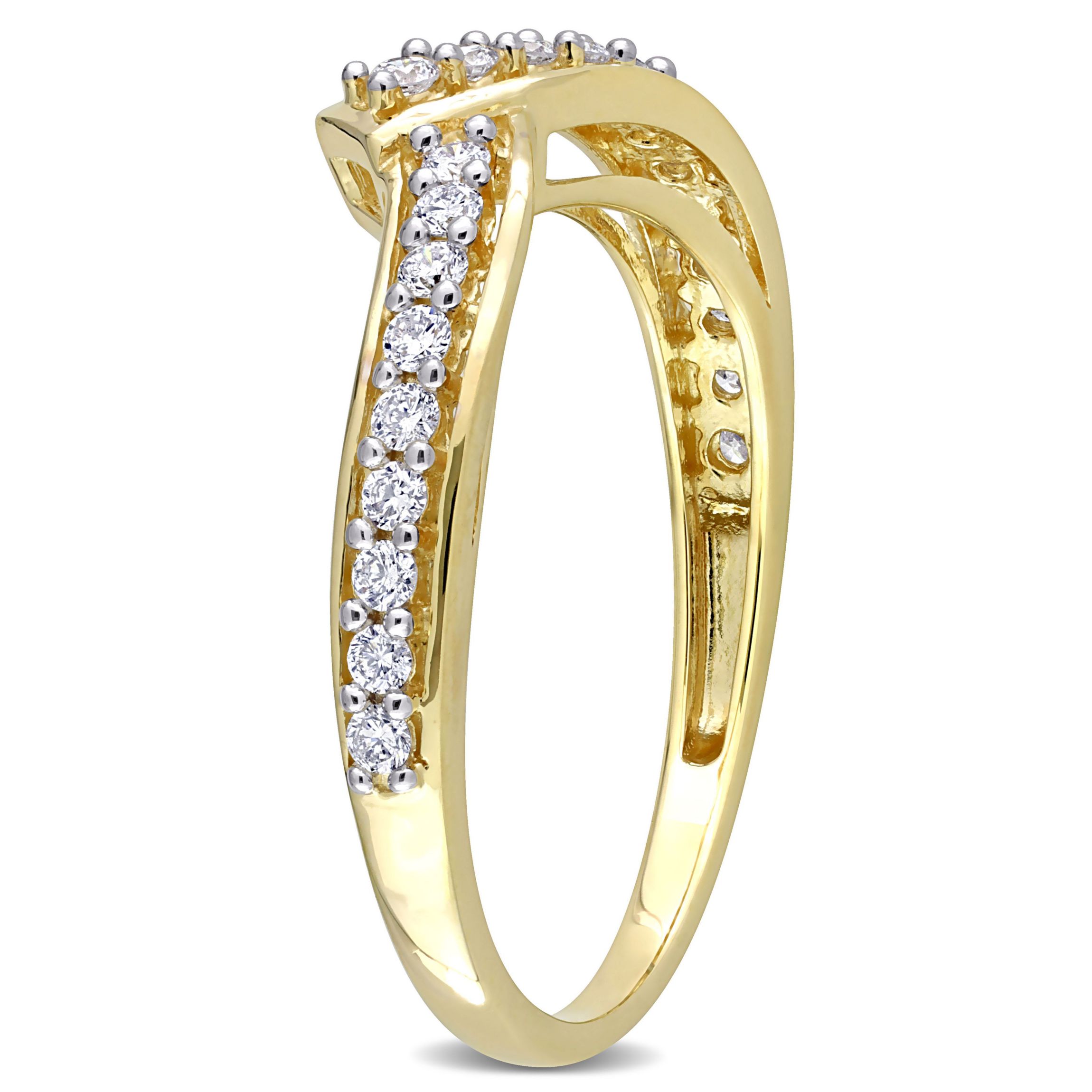 1/3 ct. t.w. Diamond Chevron Design Ring in 10K Yellow Gold