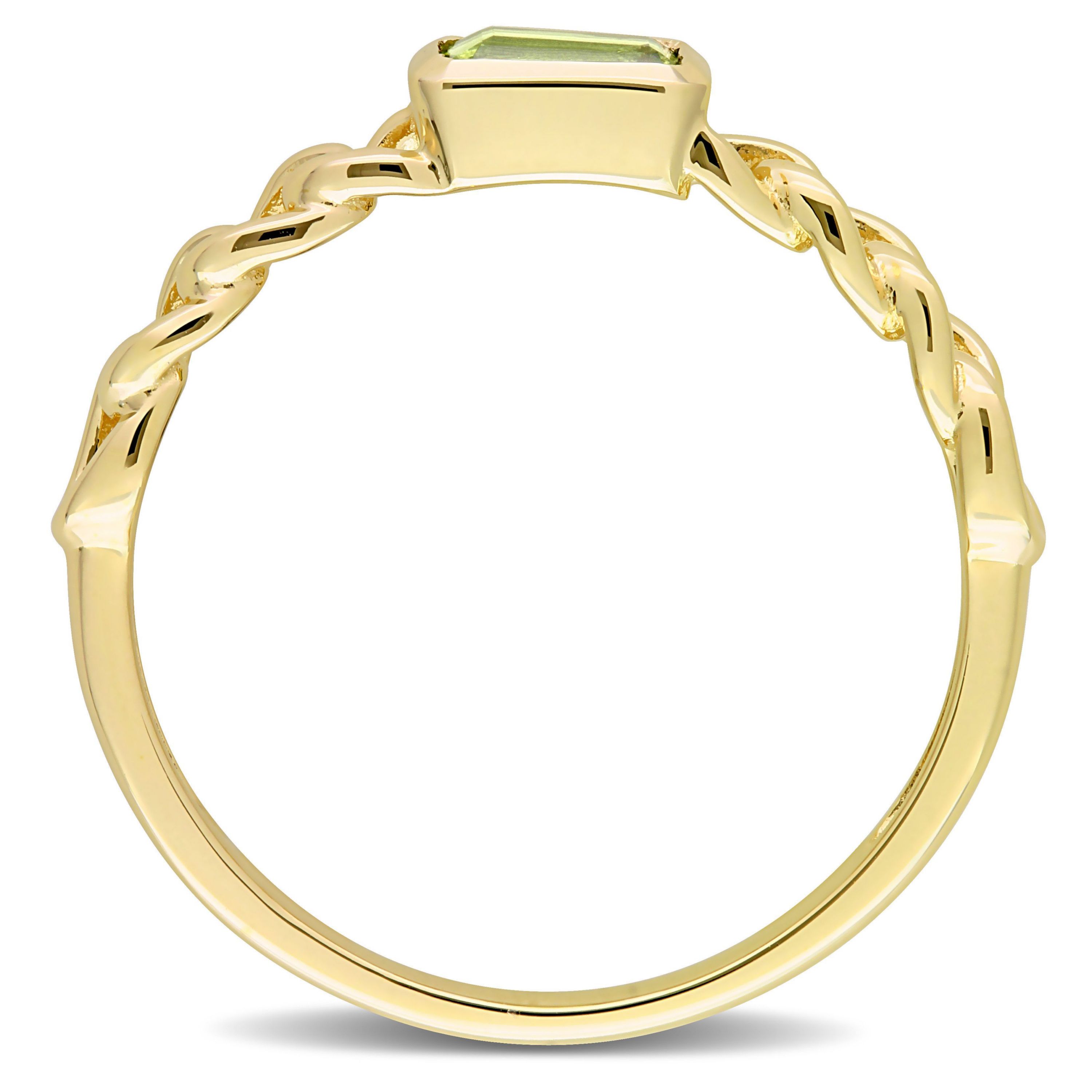 Octagon Peridot Link Ring in 10k Yellow Gold