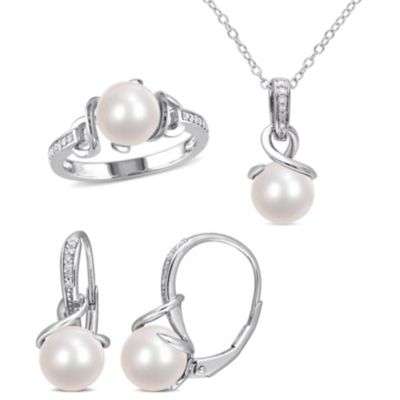 Belk & Co 3-Piece Set Of 8-8.5Mm Freshwater Cultured Pearl And 1/6 Ct. T.w. Diamond Ring, Earrings And Pendant With Chain In Sterling Silver