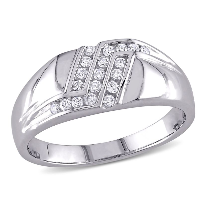 1/4 ct. t.w. Diamond Fashion Ring in 10K White Gold