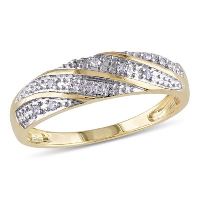 Belk & Co 1/10 ct. t.w. Diamond Men's Wedding Ring in 10K Yellow Gold, 11.5