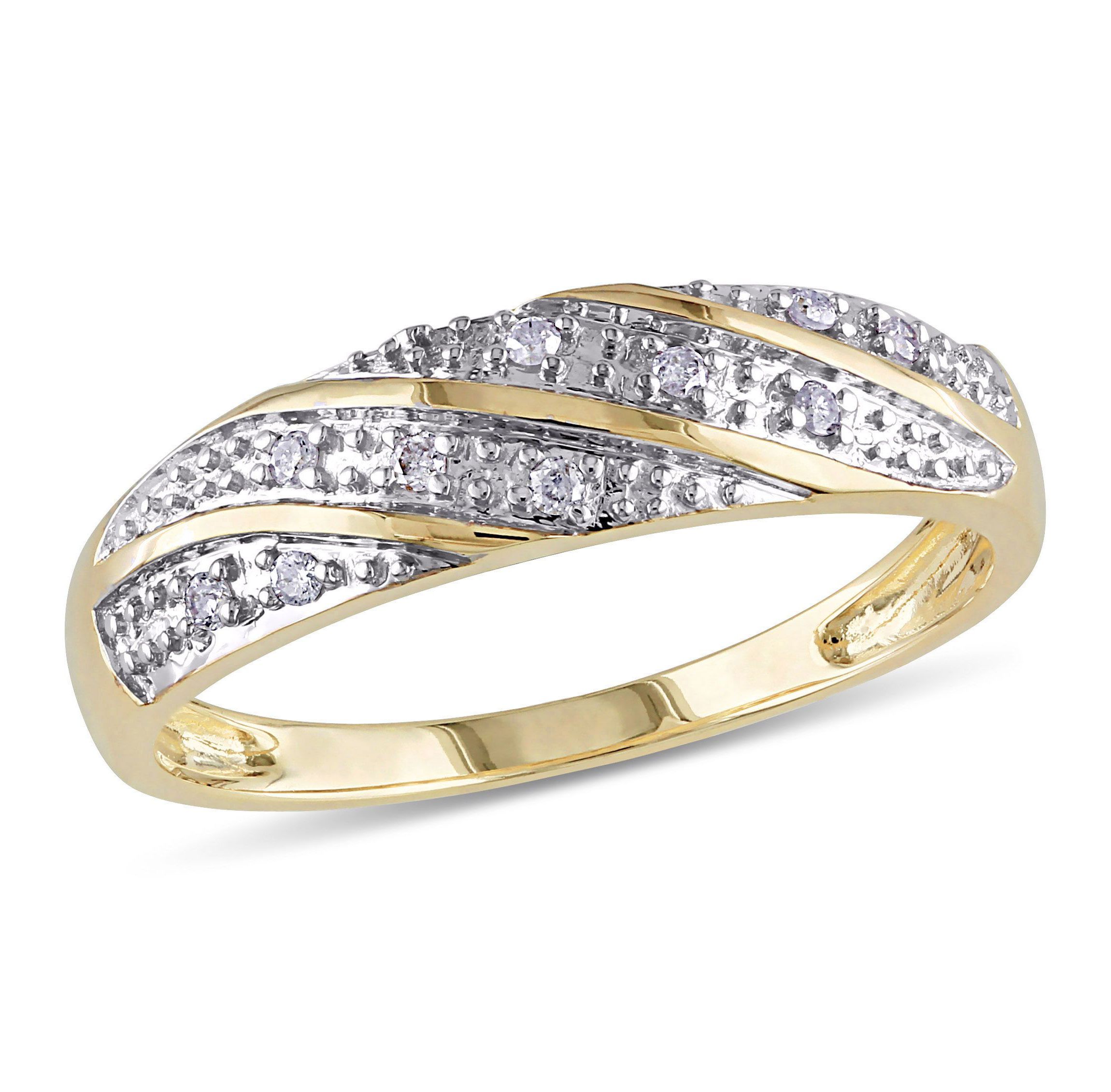 1/10 ct. t.w. Diamond Mens Wedding Ring in 10K Yellow Gold