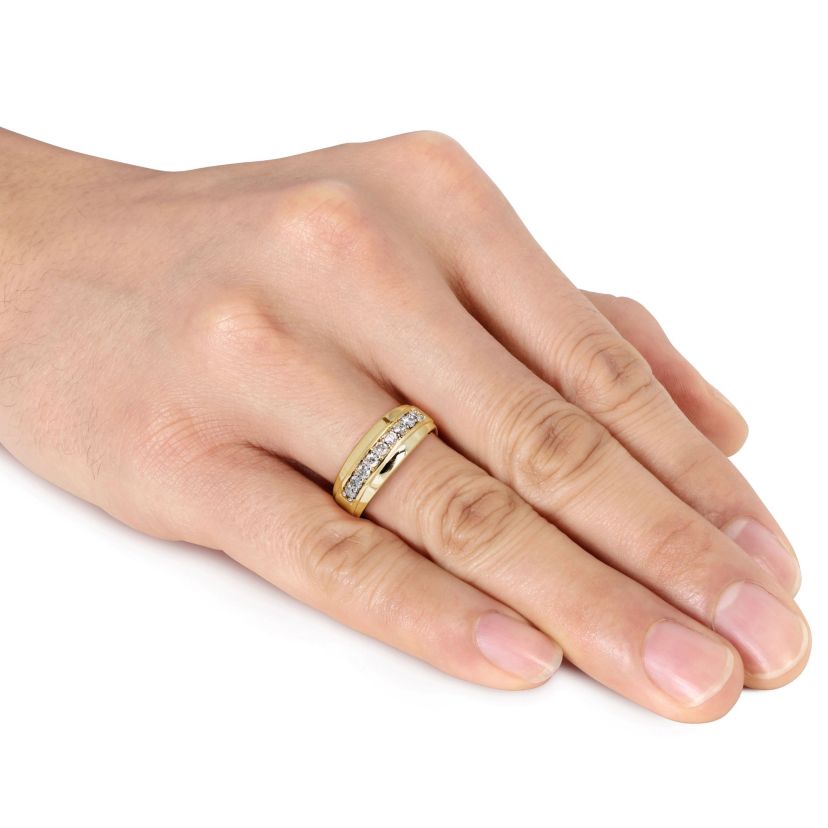1/2 ct. t.w. Diamond Mens Ring in 10K Yellow Gold