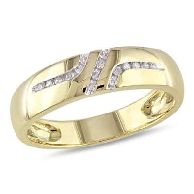 Belk & Co 1/10 ct. t.w. Diamond Men's Ring in 10K Yellow Gold, 9.5 -  0075000567839