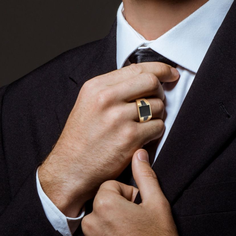 1/6 ct. t.w. Black Diamond and Black Onyx Mens Ring in 10K Yellow Gold