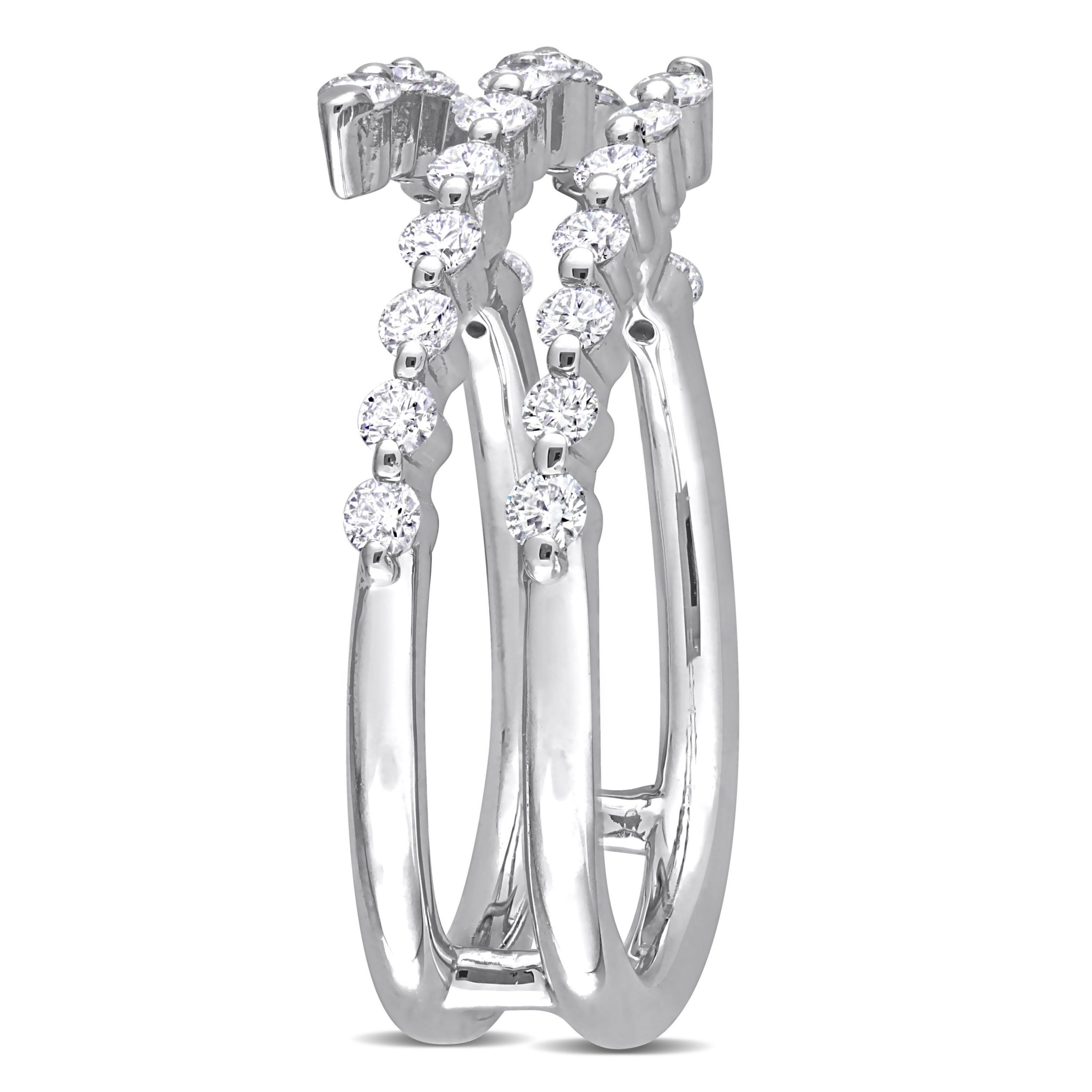 1/2 ct. t.w. Diamond Coil Ring in Platinum